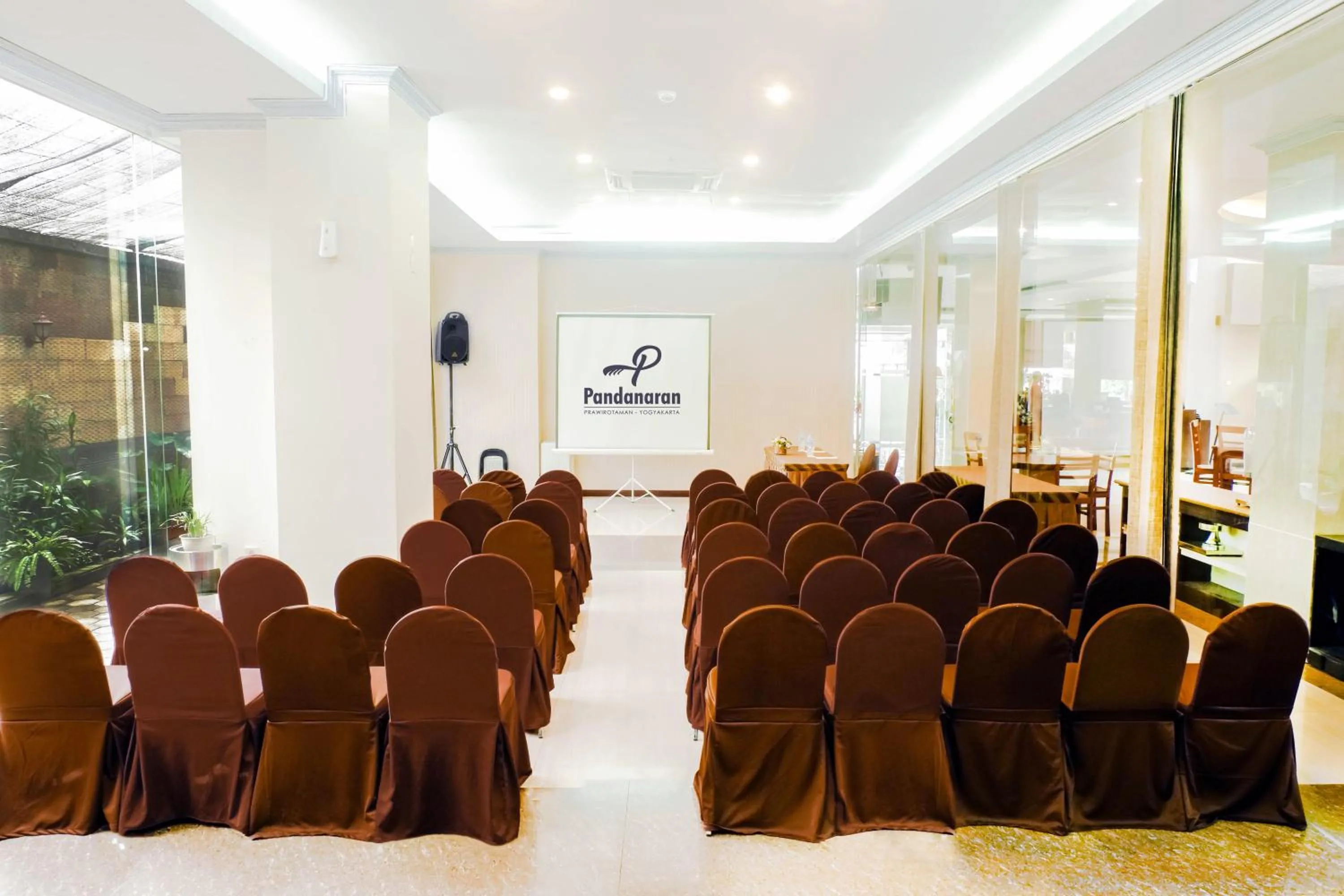 Meeting/conference room in Pandanaran Prawirotaman Yogyakarta