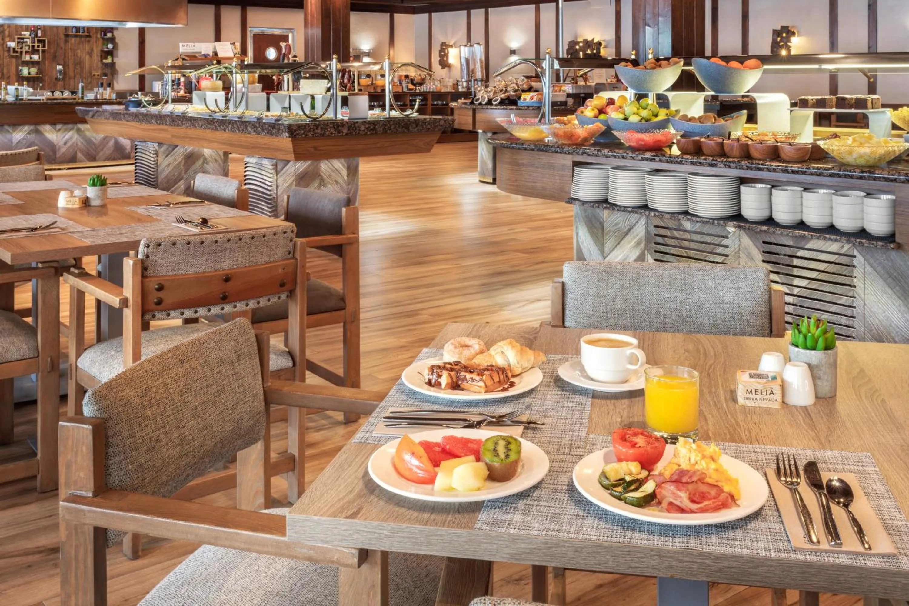 Restaurant/places to eat in Melia Sierra Nevada