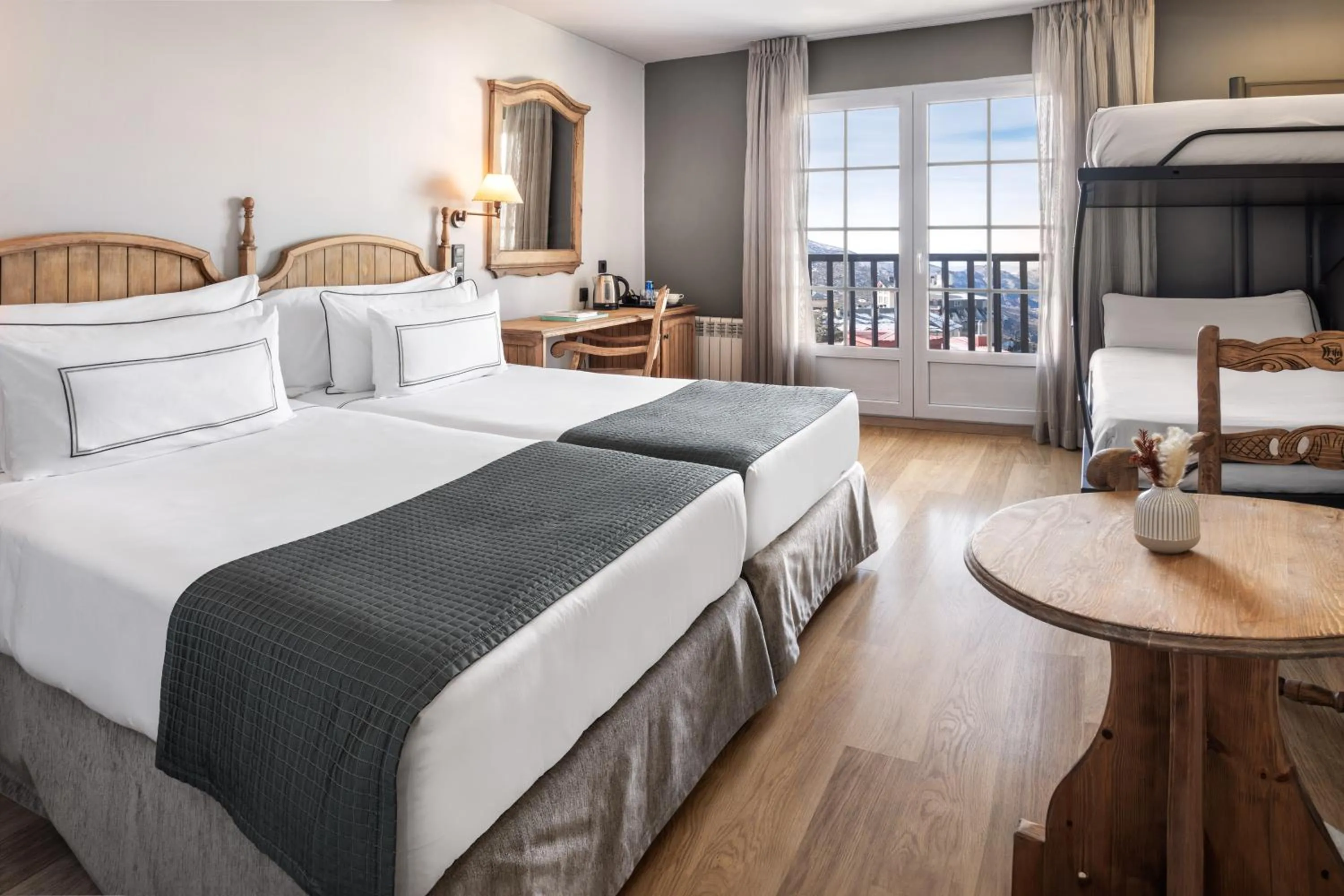 Bedroom, Bed in Melia Sierra Nevada