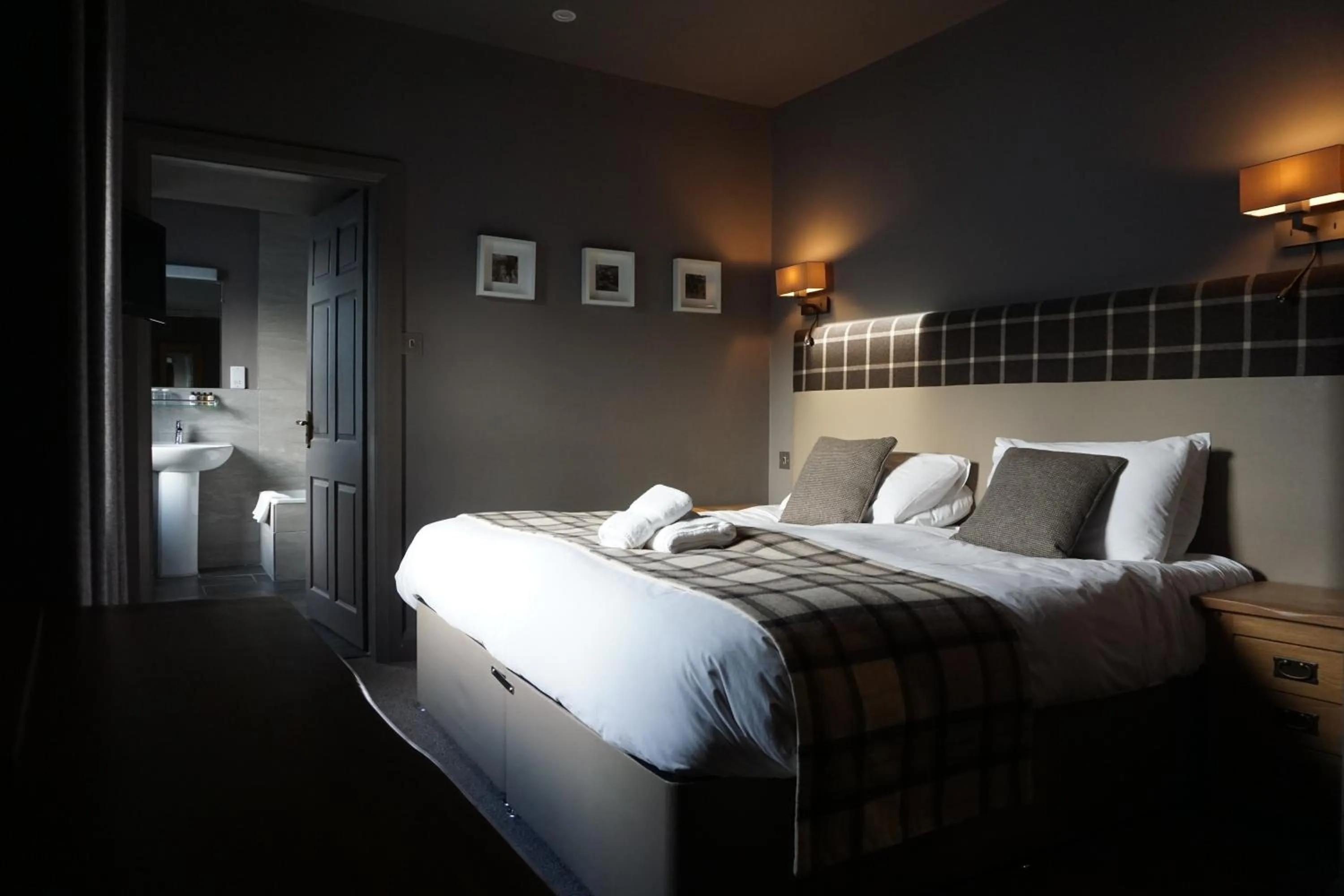 Bed in Lochside Hotel