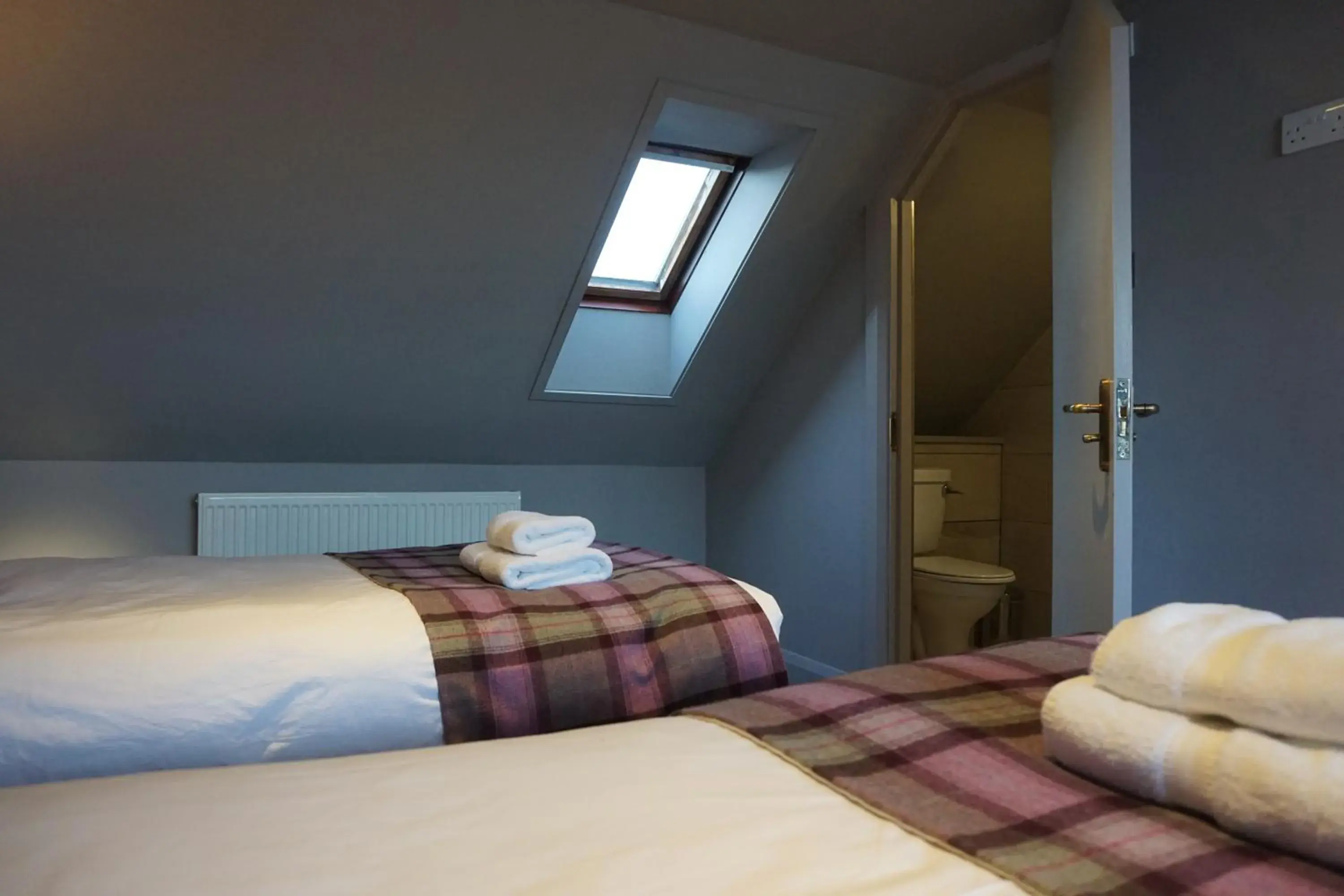 Deluxe Family Room in Lochside Hotel Deluxe Family Room in Lochside Hotel