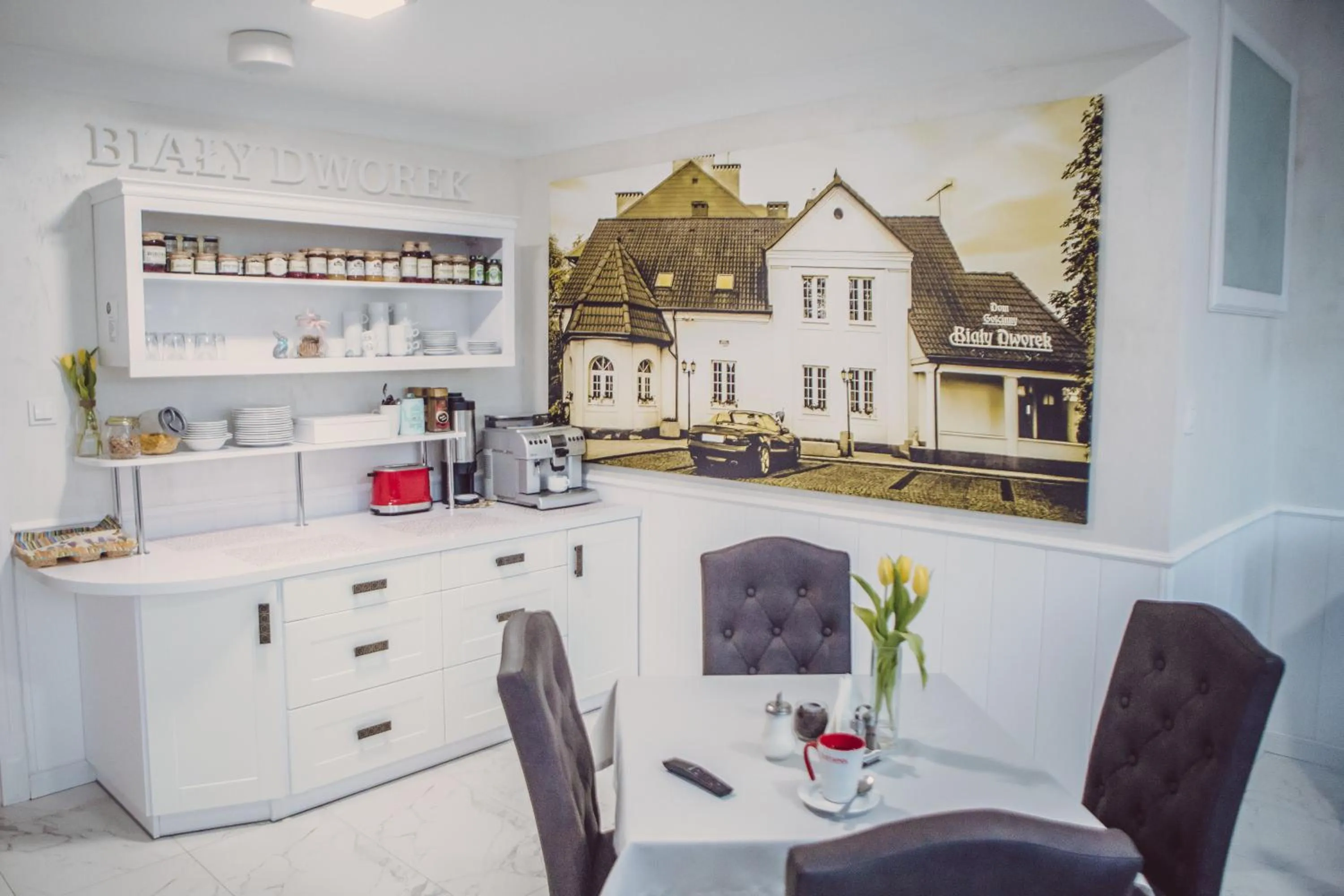 Dining area in Dom Goscinny Bialy Dworek