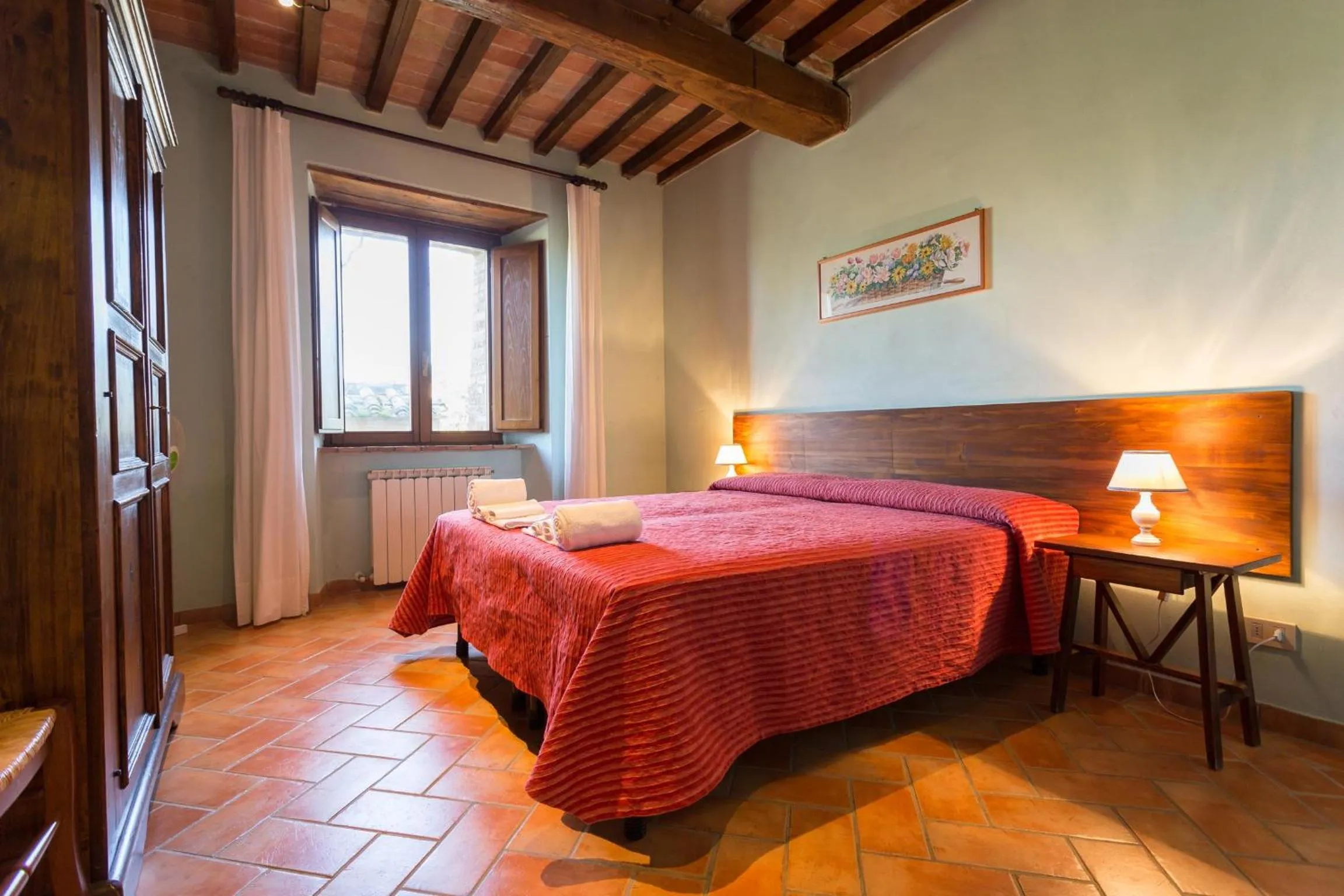 Photo of the whole room, Bed in Tenuta Di Monaciano