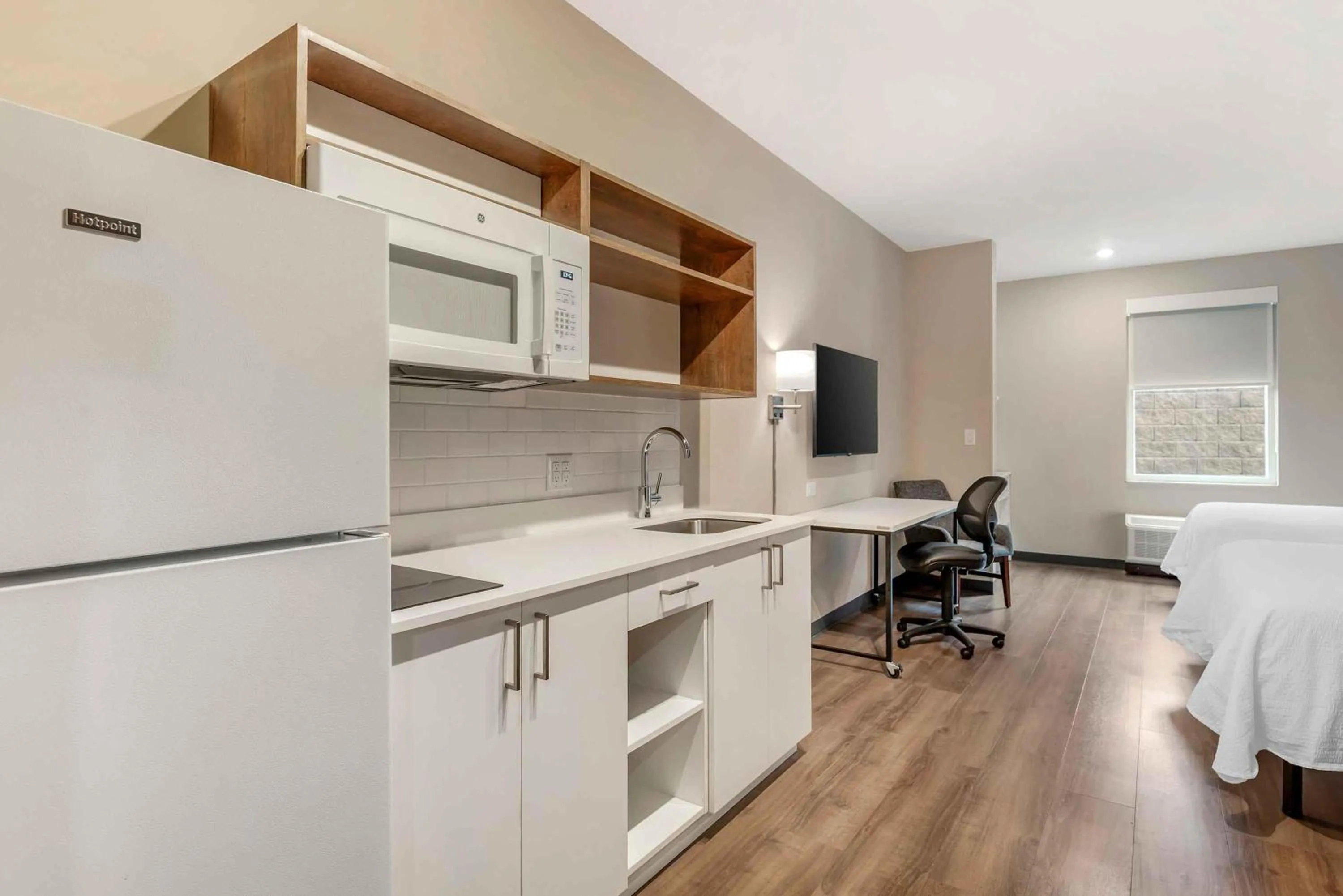 Kitchen or kitchenette in Extended Stay America Premier Suites - Charlottesville