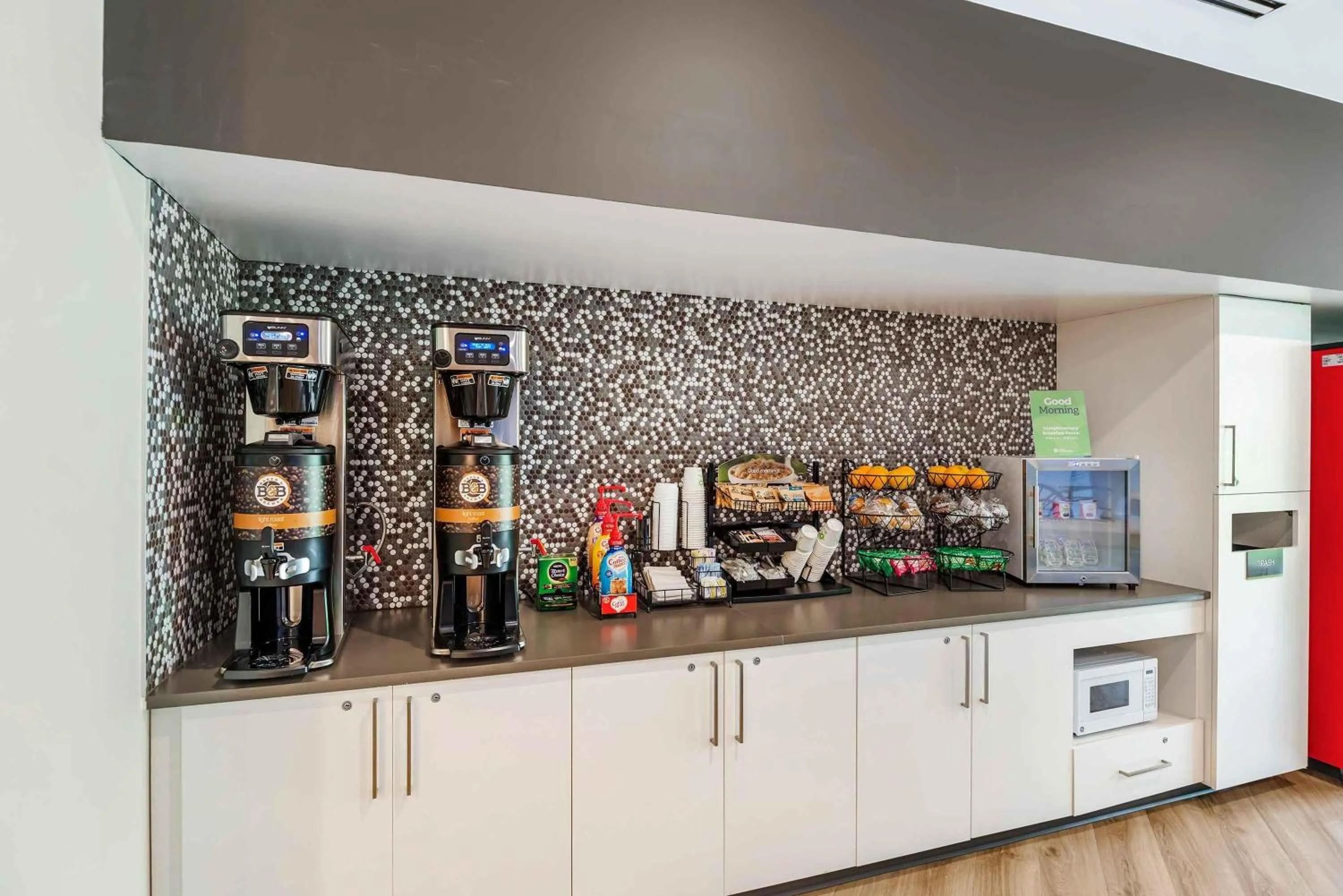 Breakfast in Extended Stay America Premier Suites - Charlottesville