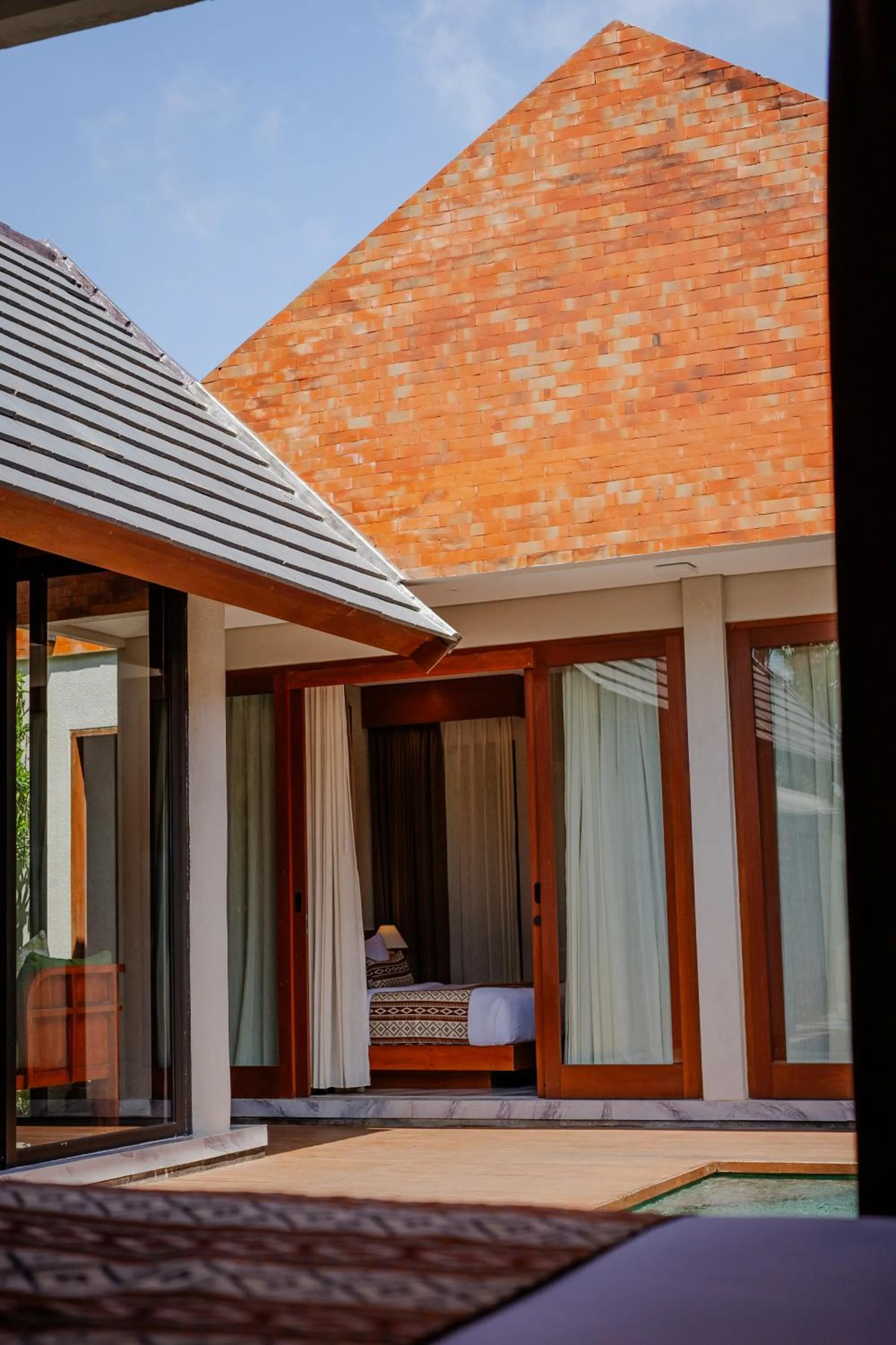 Bed in Unagi Mas Villa by Emana