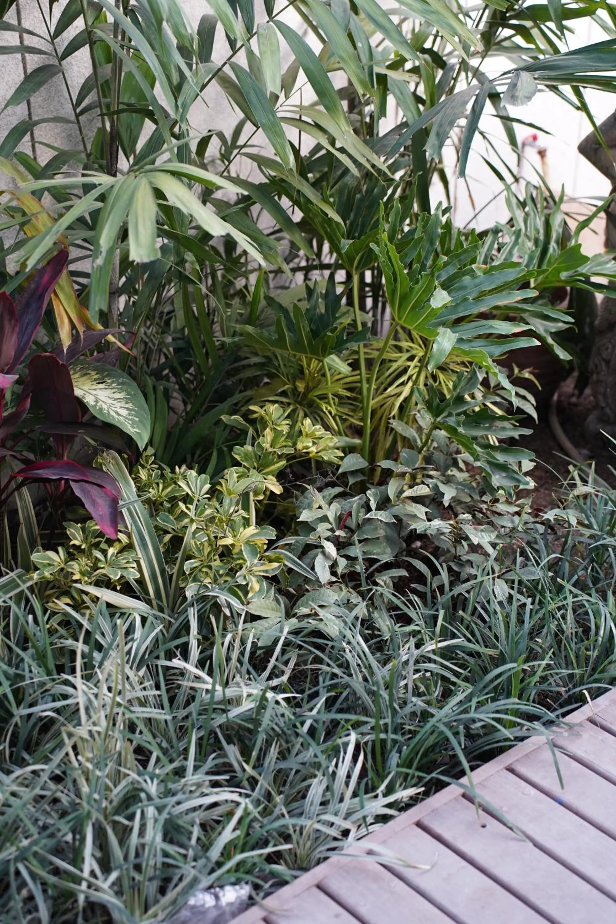 Garden in Unagi Mas Villa by Emana