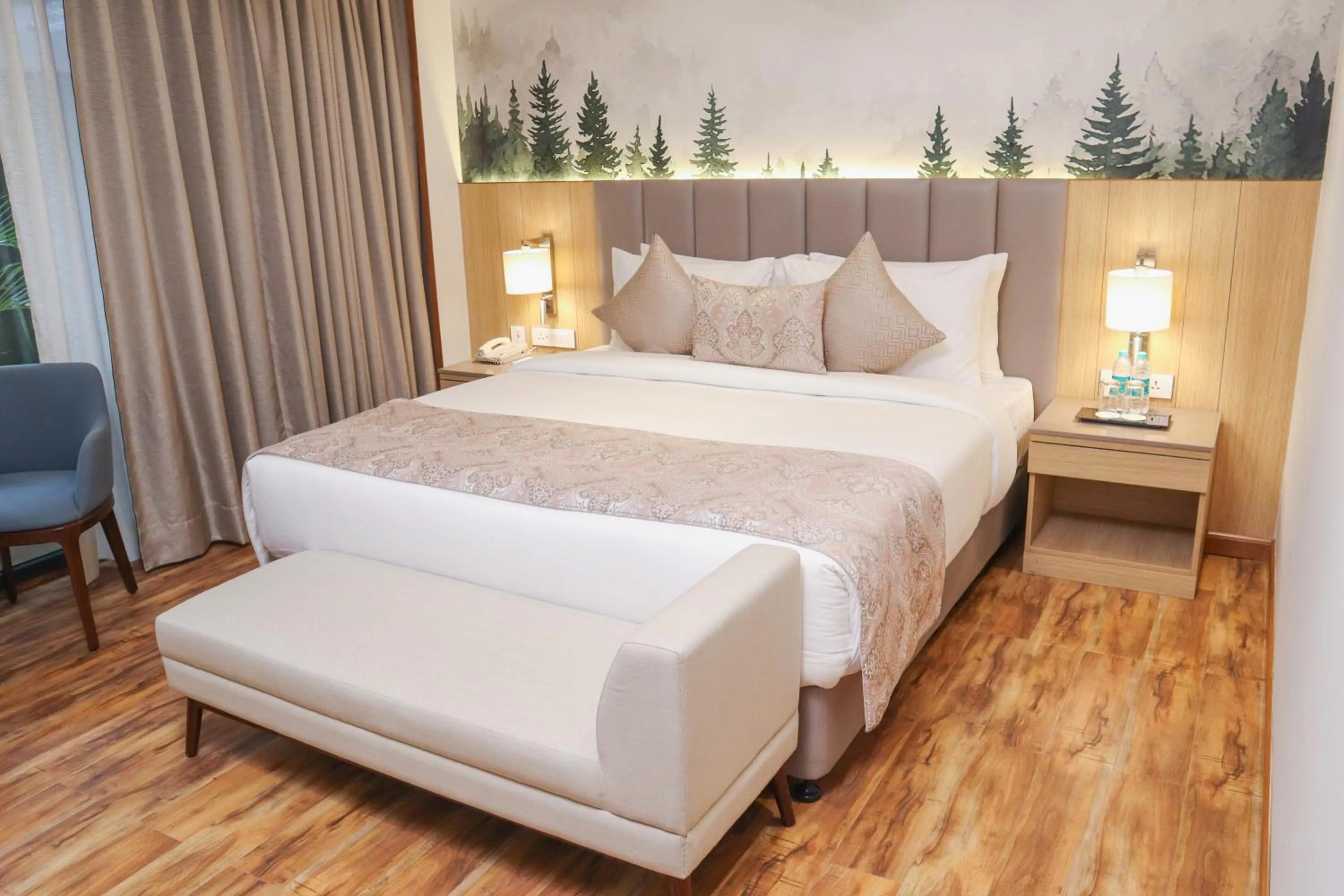 Bed in Best Western Matra Kasauli