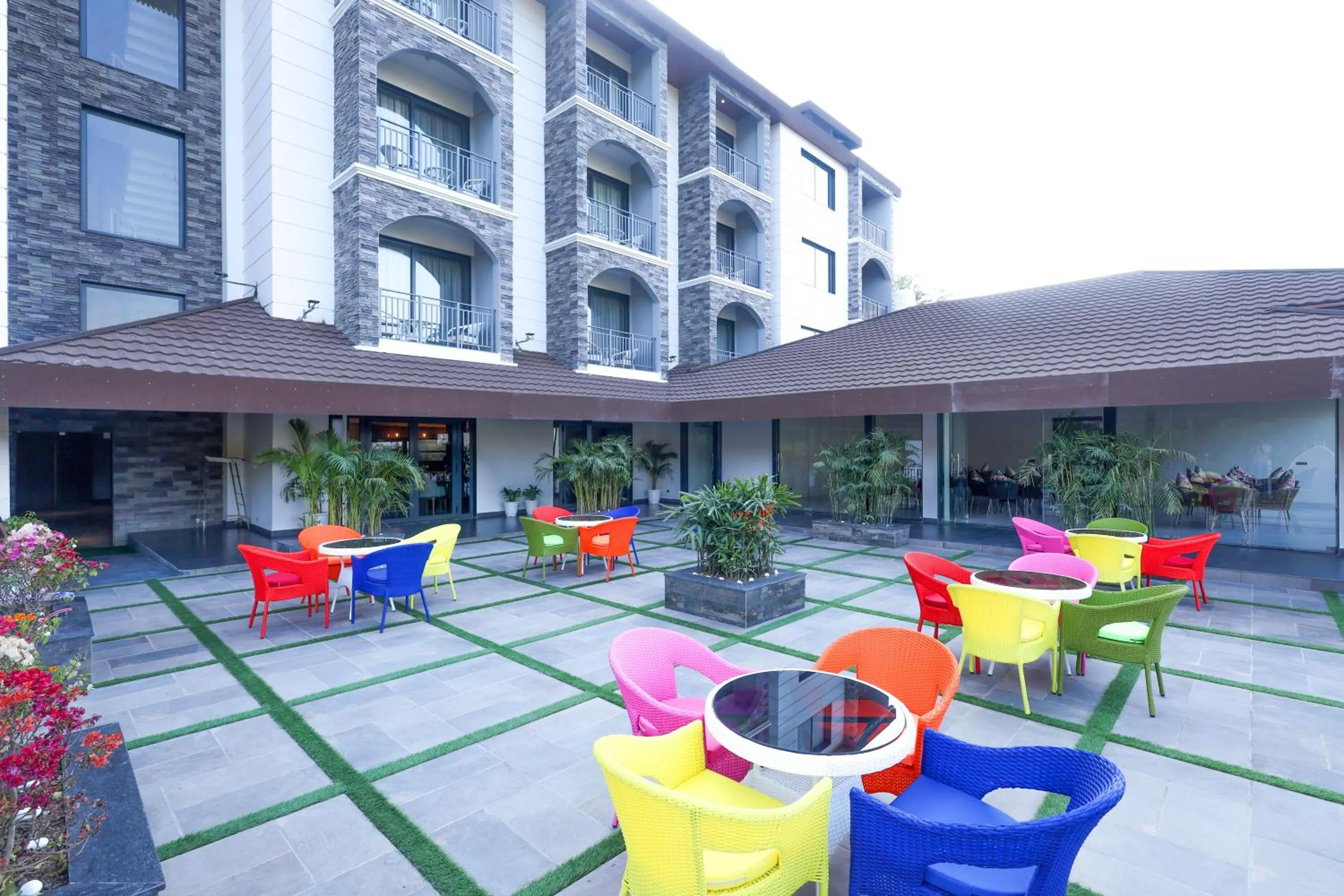 Property building in Best Western Matra Kasauli