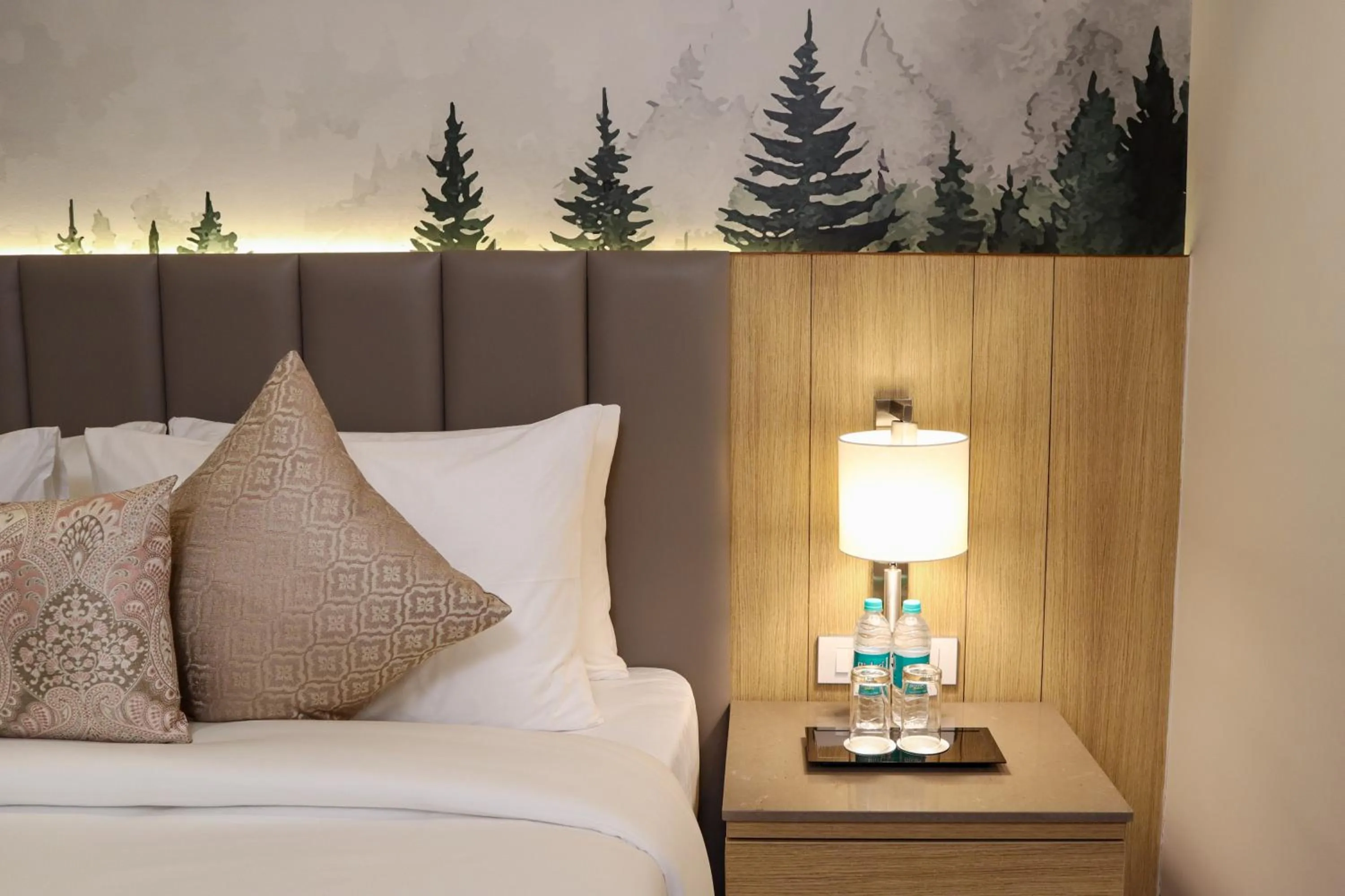 Bed in Best Western Matra Kasauli