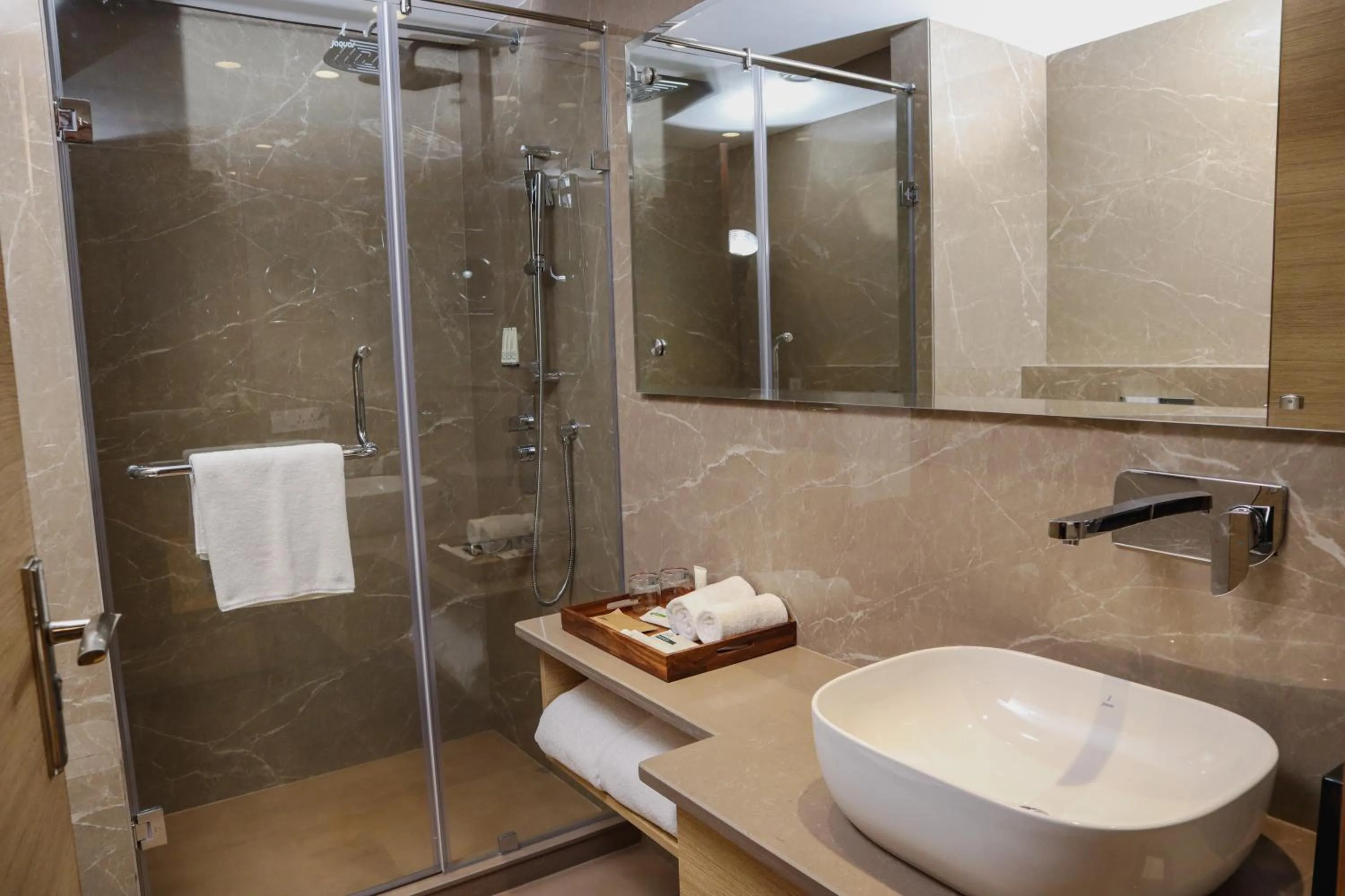 Bathroom in Best Western Matra Kasauli