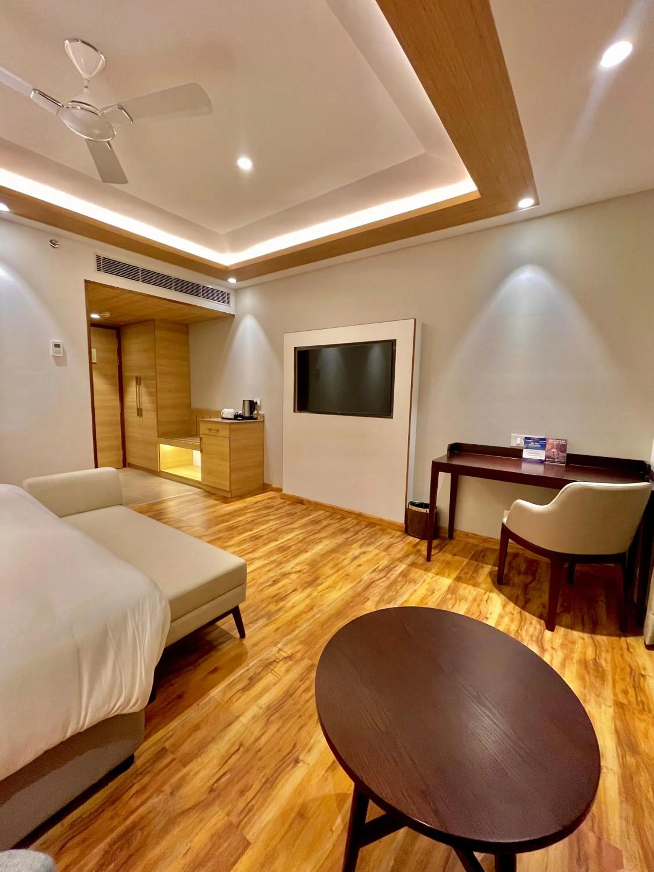 Bedroom, Bed in Best Western Matra Kasauli