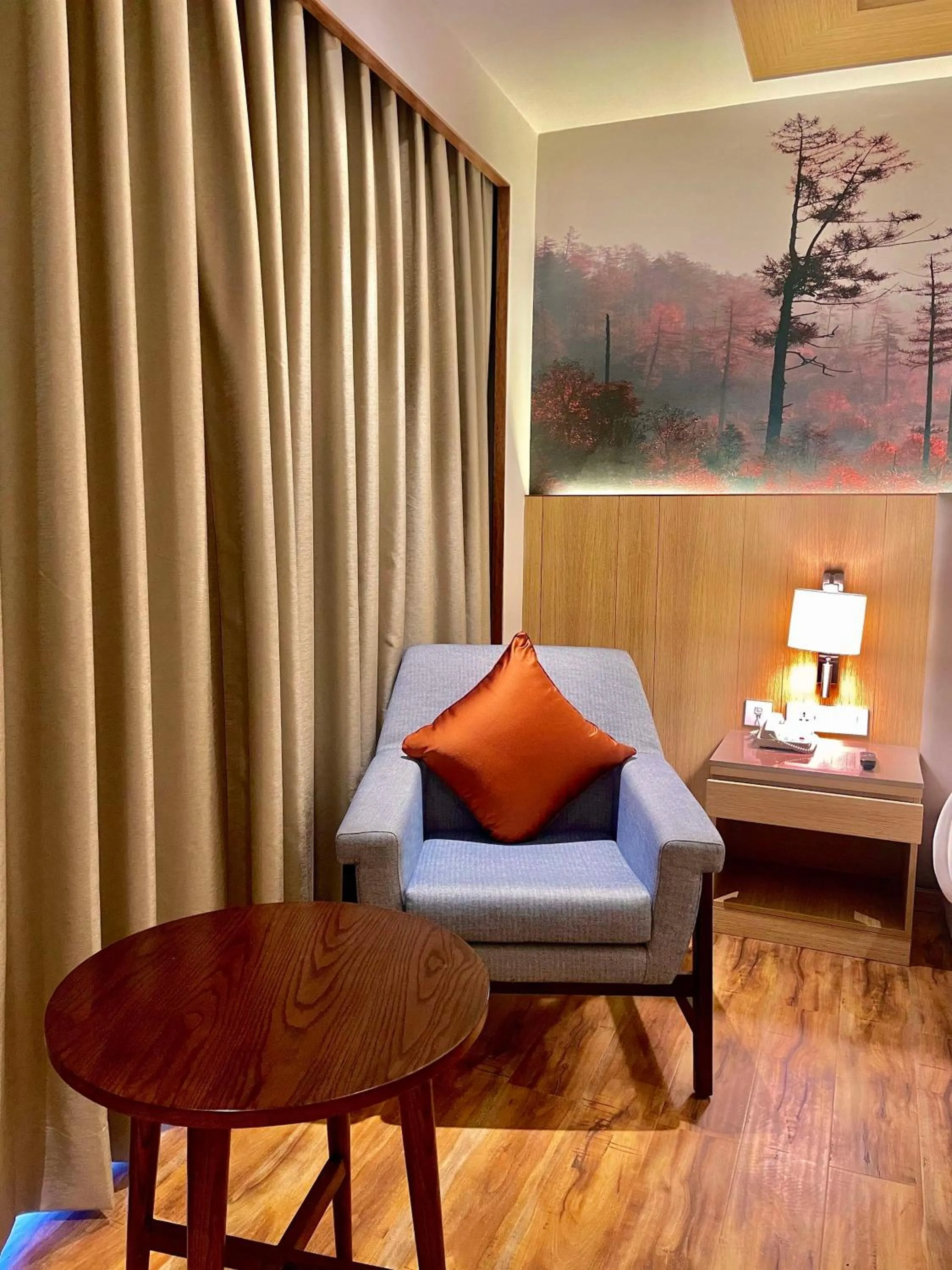 Photo of the whole room in Best Western Matra Kasauli