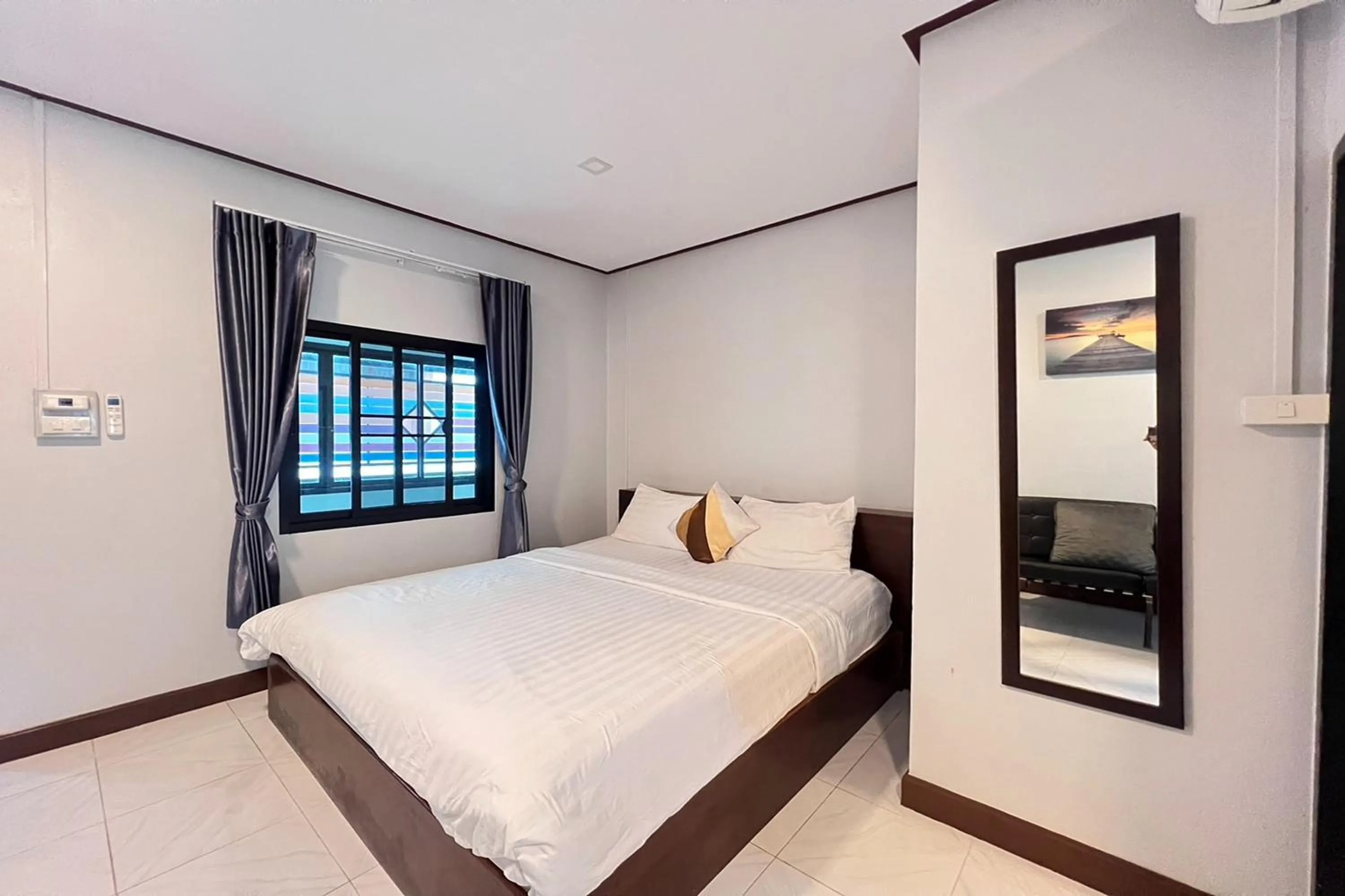 Bedroom, Bed in Lan Bua Resort