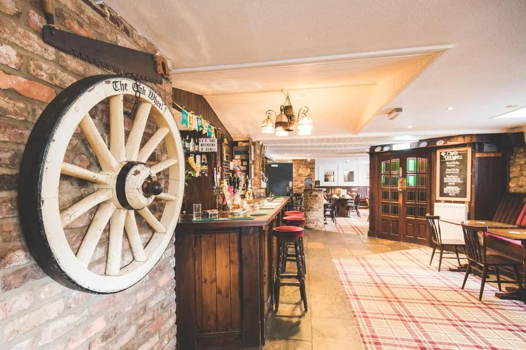 Restaurant/places to eat in The Oakwheel