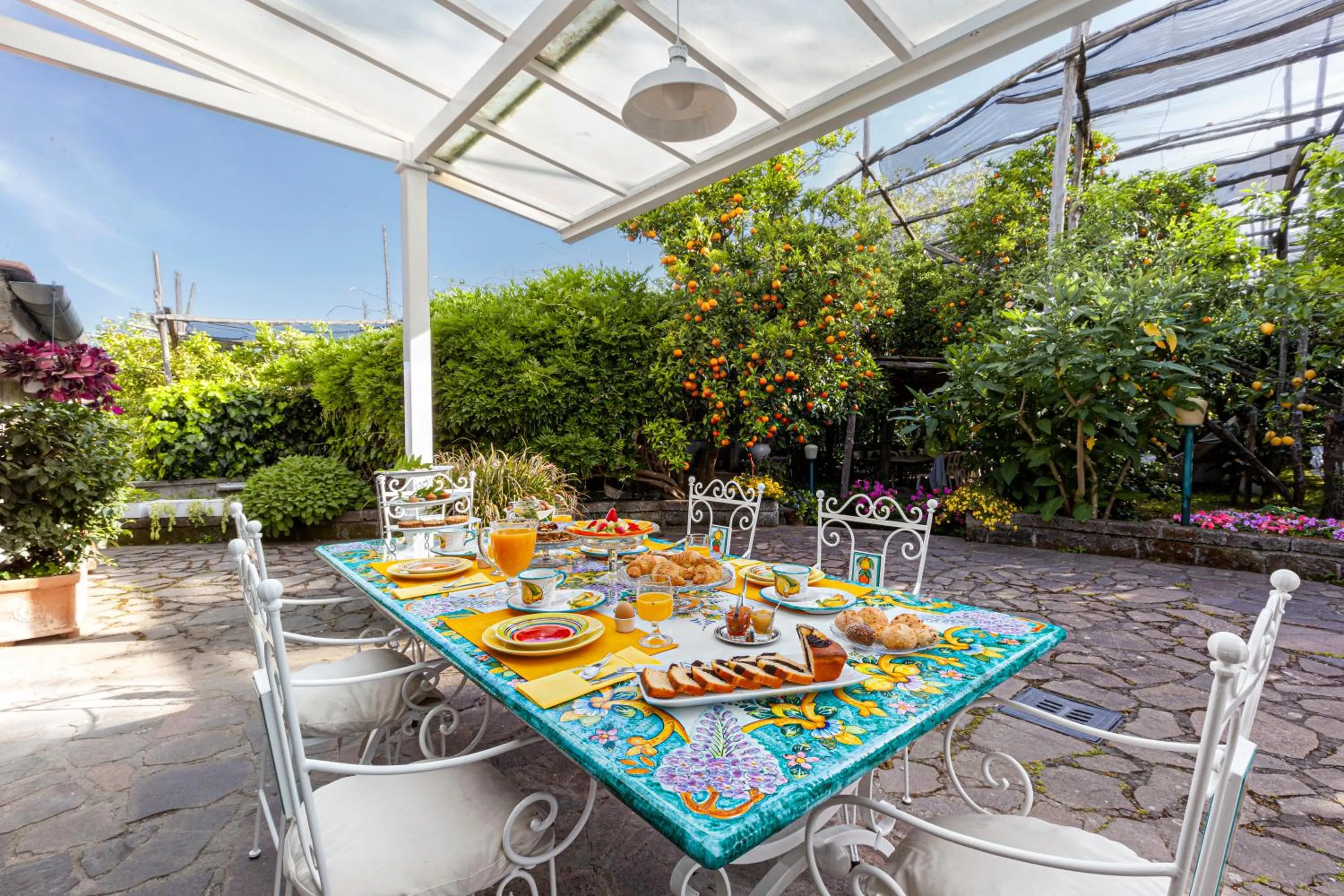 Breakfast in Villa Maresca B&B