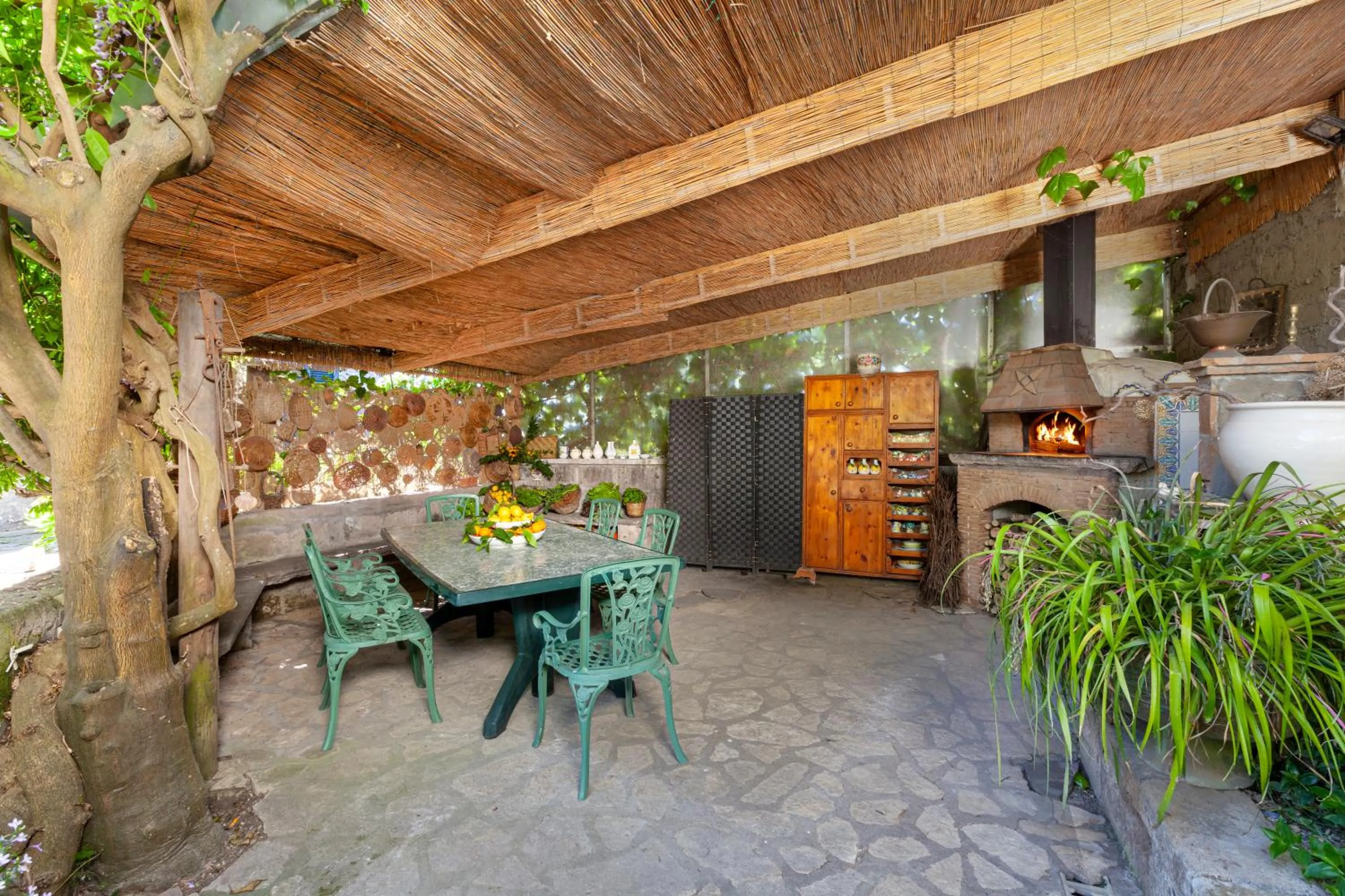 Garden in Villa Maresca B&B