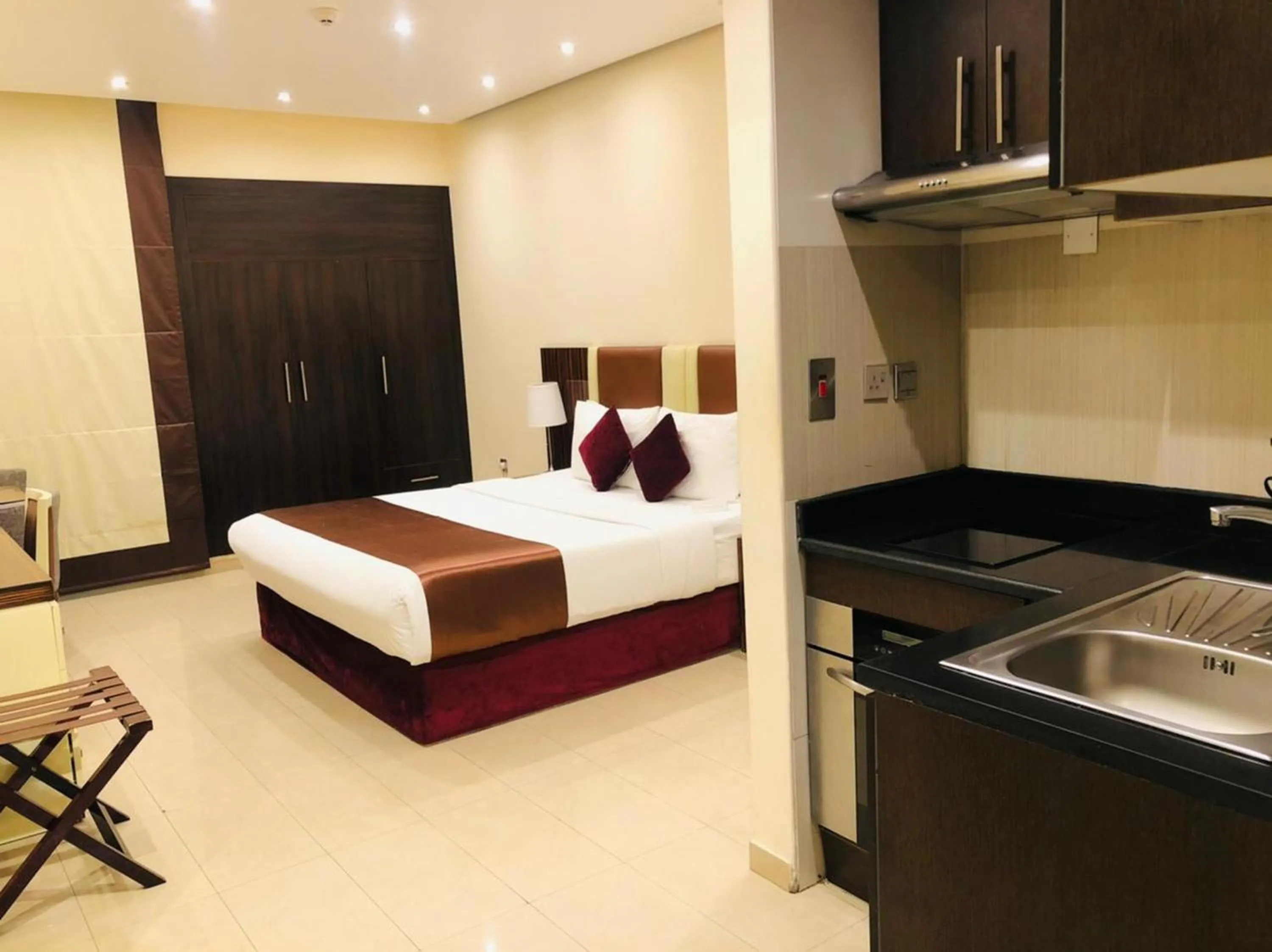 Kitchen or kitchenette in The View Al Barsha Hotel Apartments