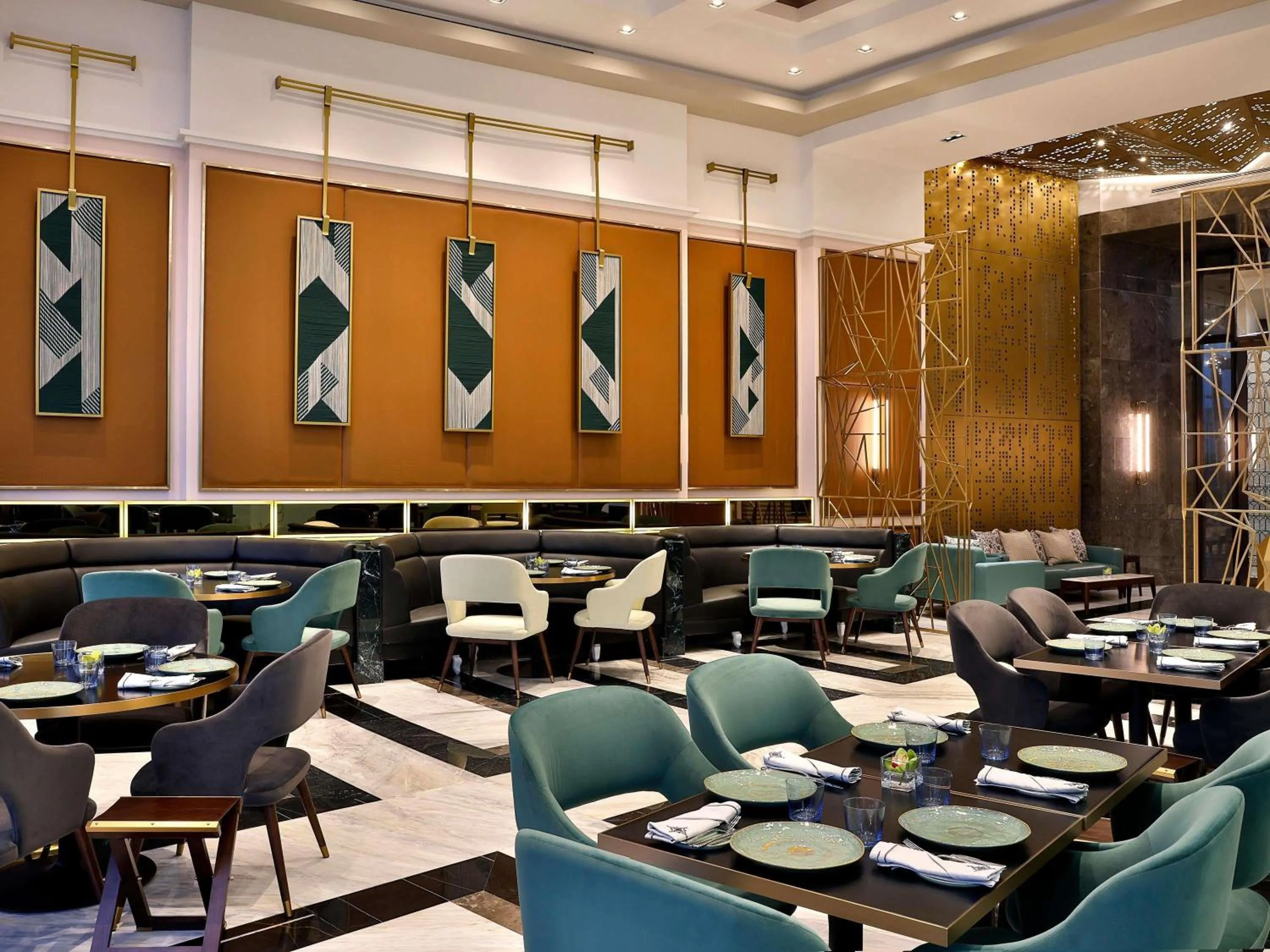 Restaurant/places to eat in Sofitel Riyadh Hotel & Convention Centre