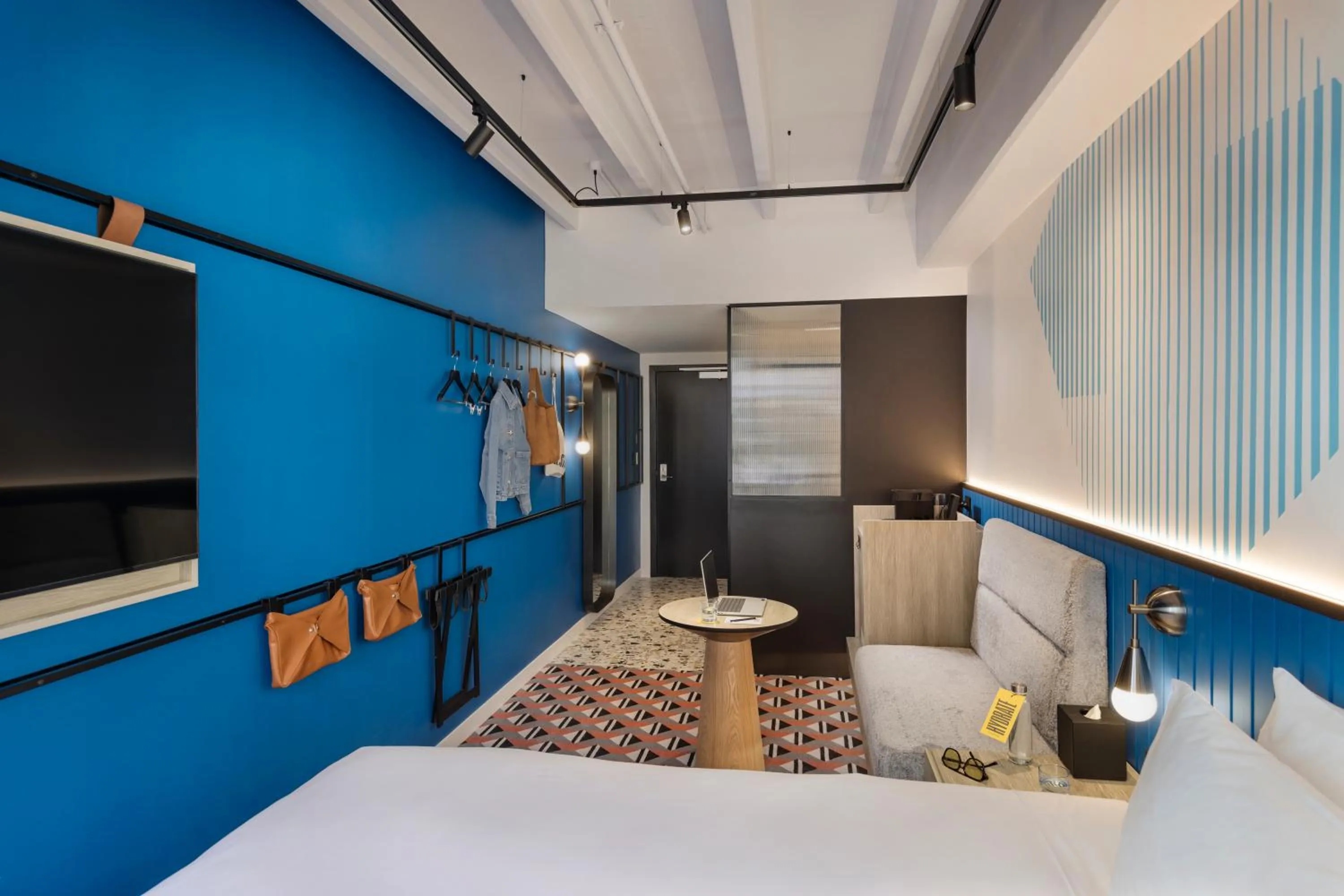 Bedroom, Bed in TRIBE Auckland