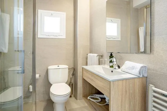 Toilet in Morlans Garden