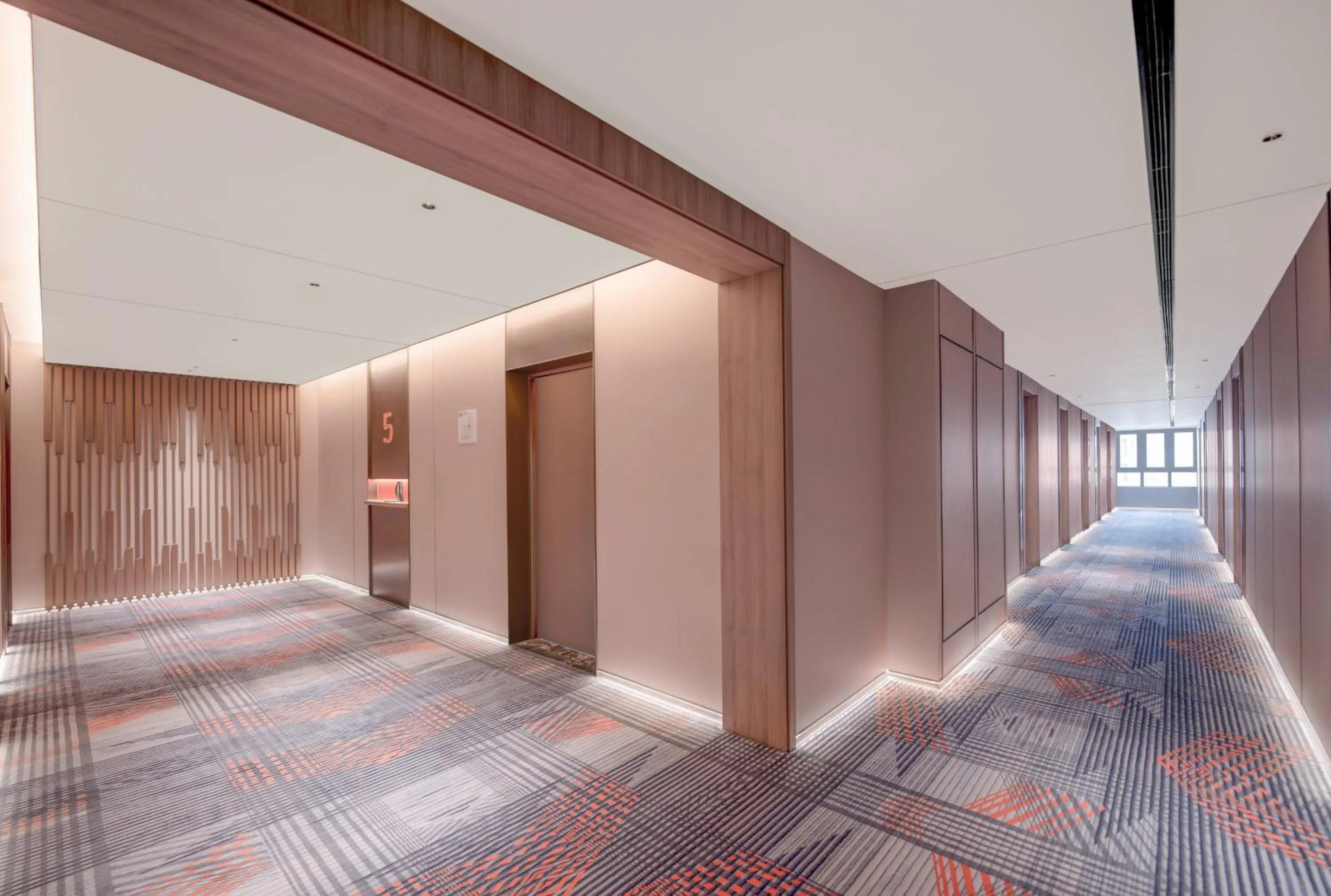 Lobby or reception in Holiday Inn Express Chongqing Ciqikou Ancient Town by IHG