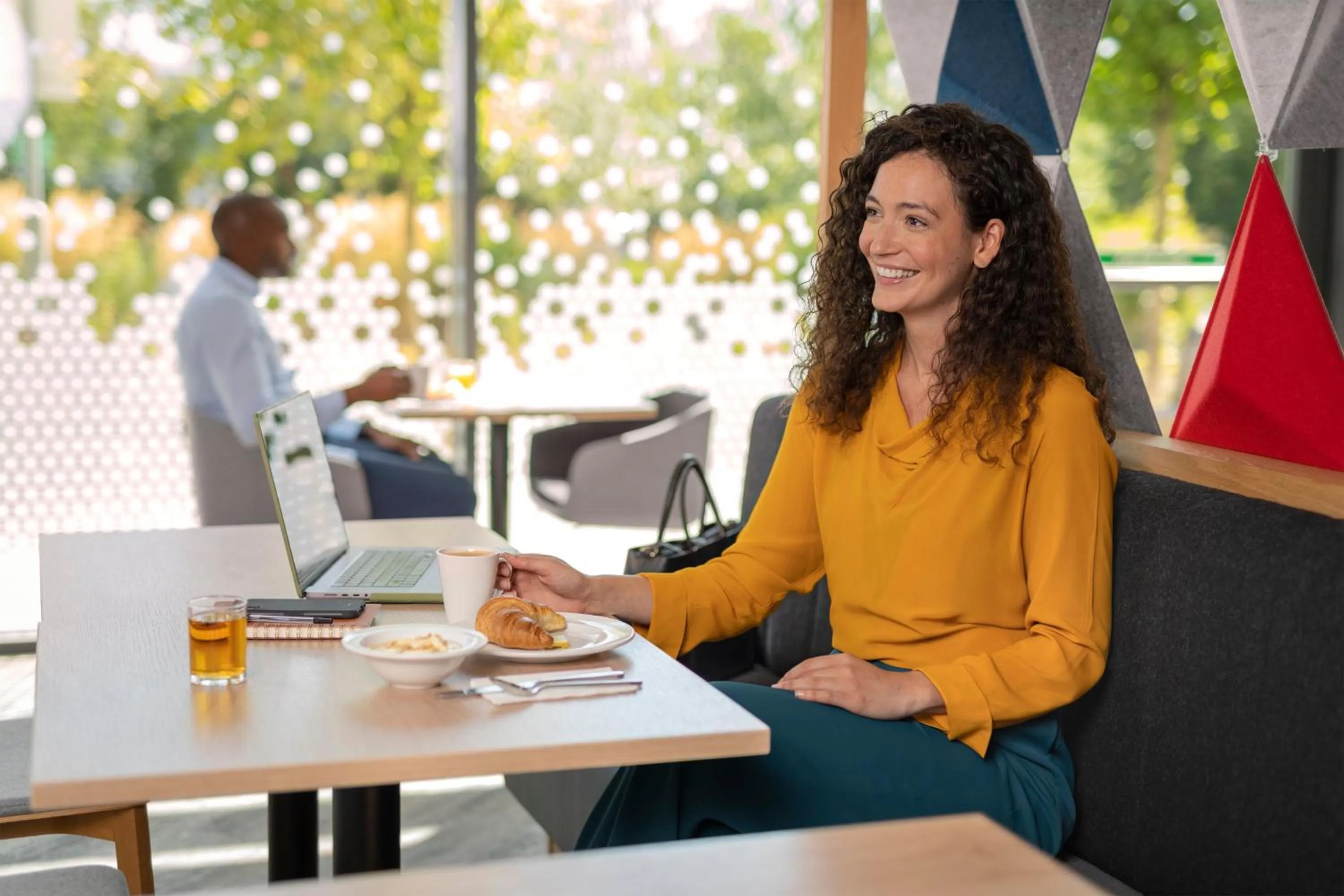 Breakfast in Holiday Inn Express & Suites Reims - Rives de Vesle by IHG