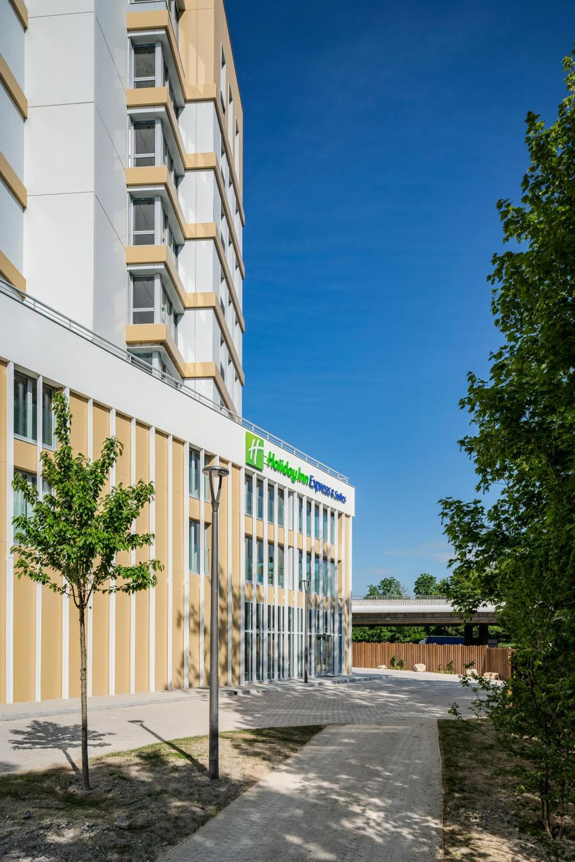 Property building in Holiday Inn Express & Suites Reims - Rives de Vesle by IHG
