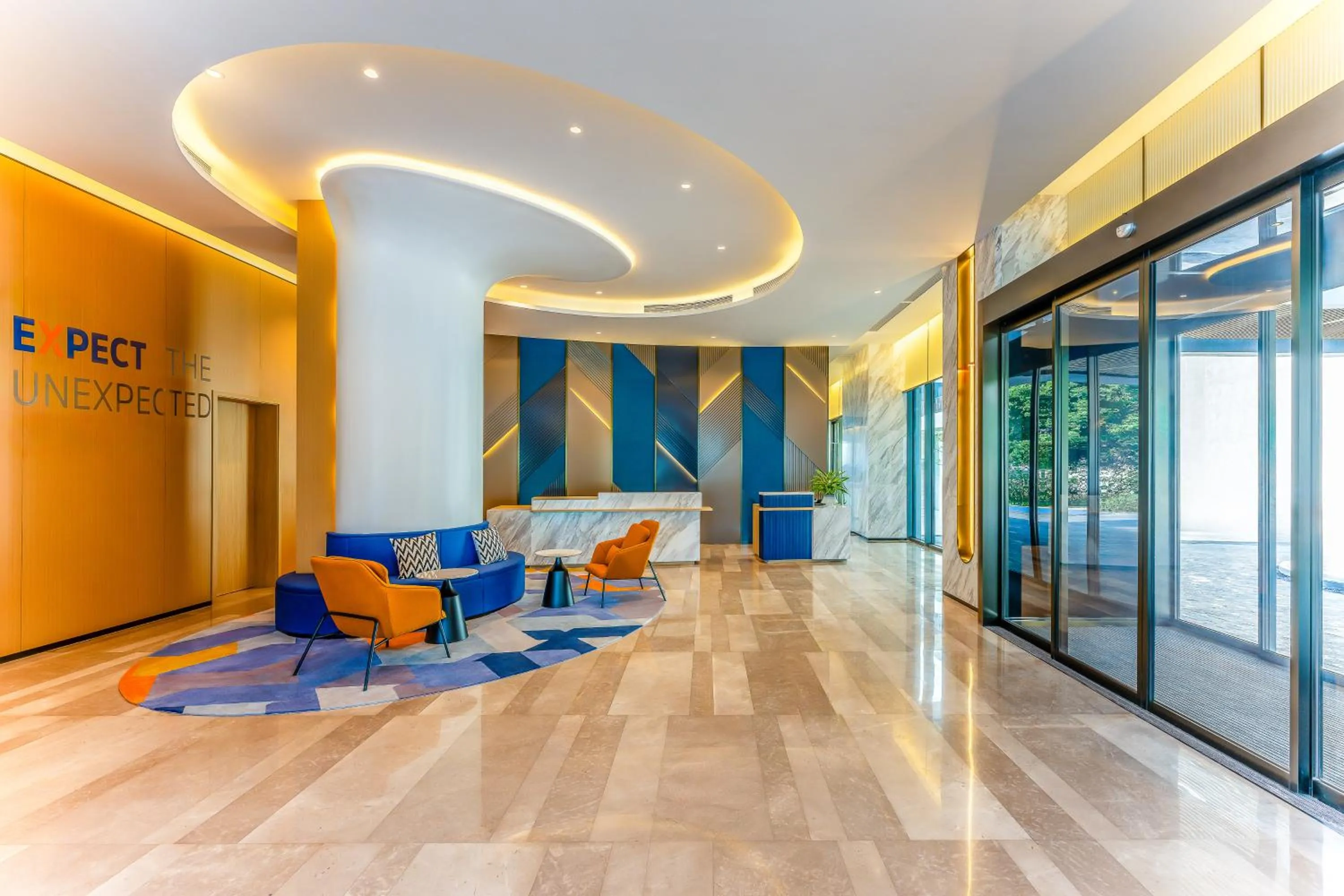 Lobby or reception in Holiday Inn Express Zhanjiang Coast by IHG