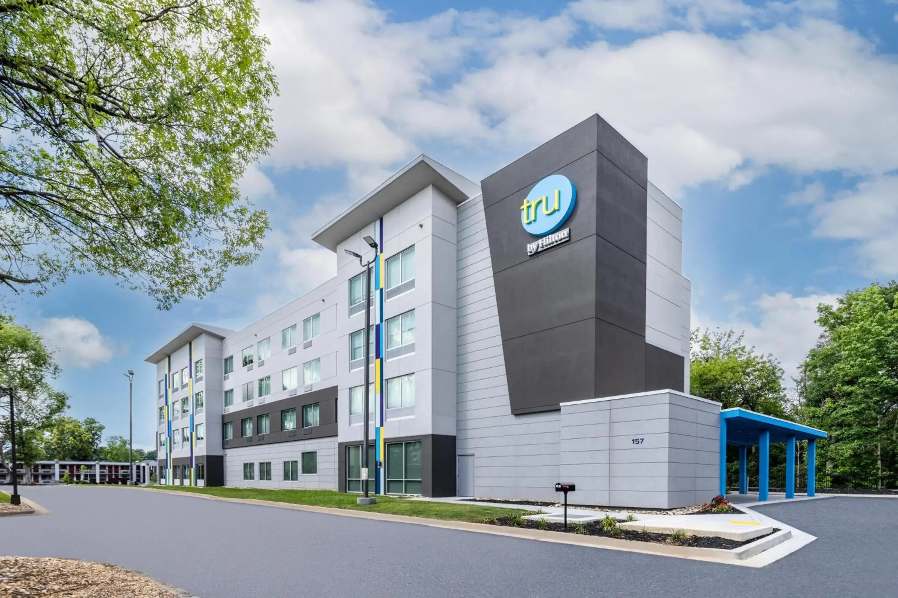 Tru By Hilton Commerce Tru By Hilton Commerce