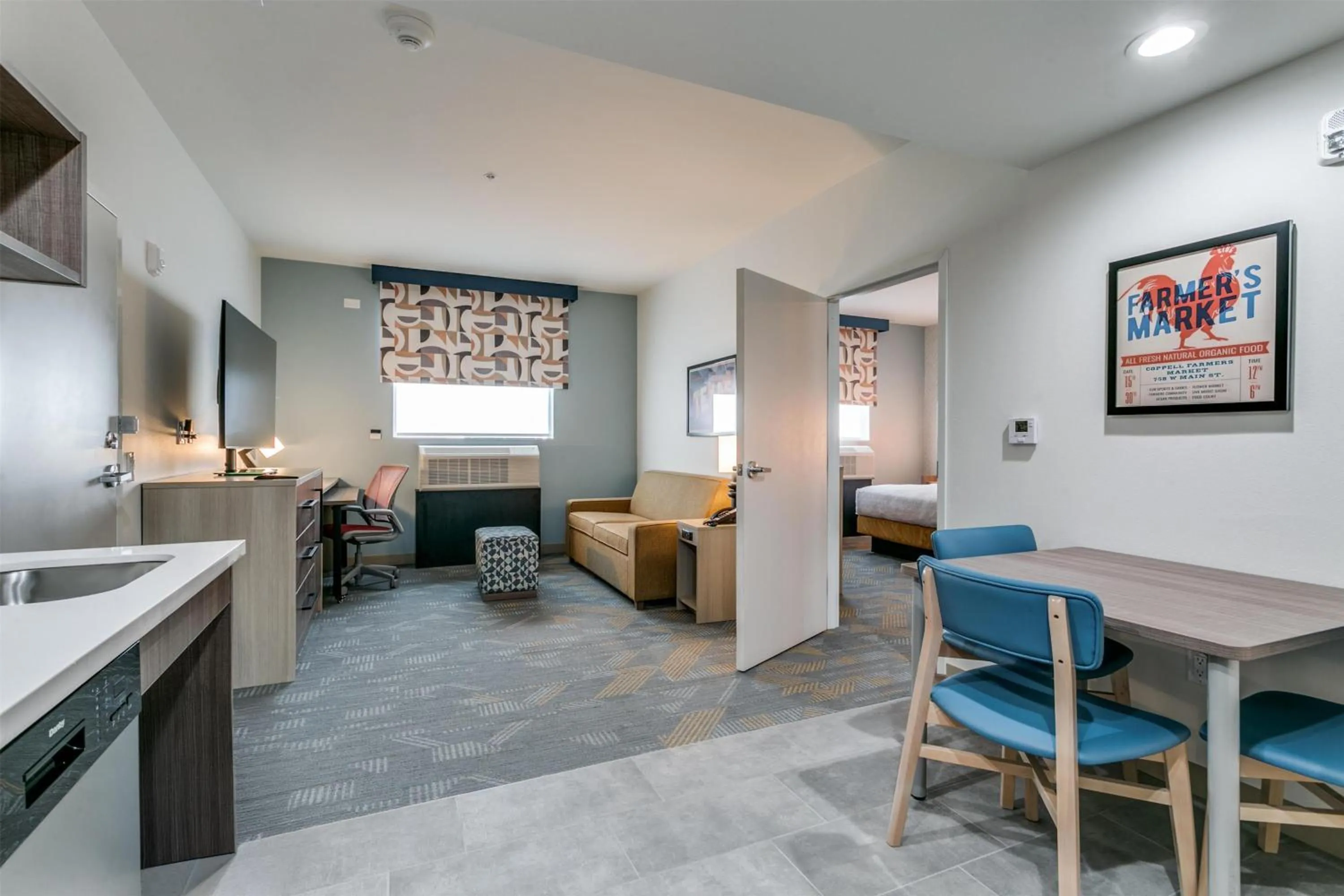 Living room in Home2 Suites by Hilton Coppell DFW Grapevine North