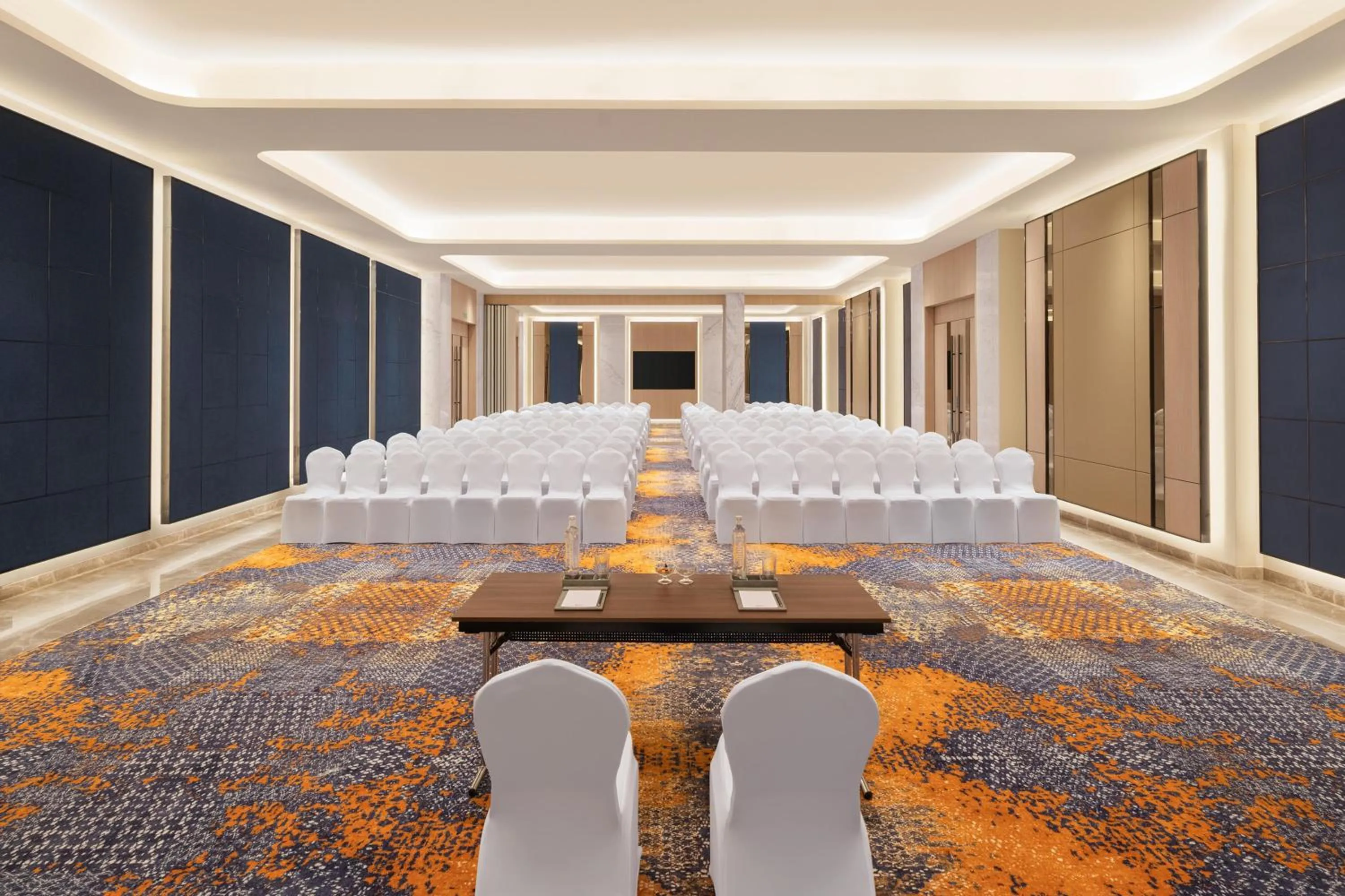 Banquet/Function facilities in Hilton Garden Inn Surat City Centre
