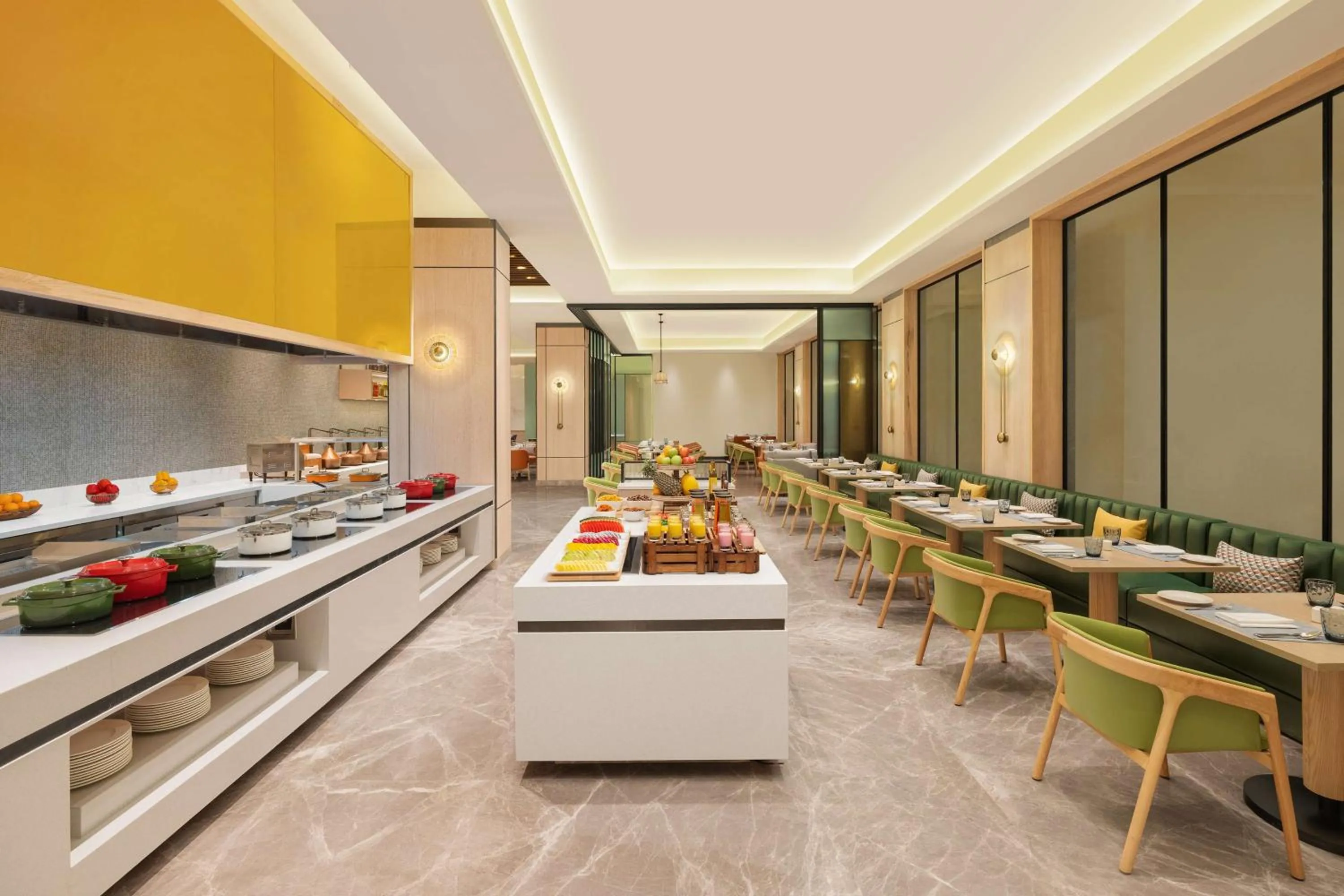 Restaurant/places to eat in Hilton Garden Inn Surat City Centre