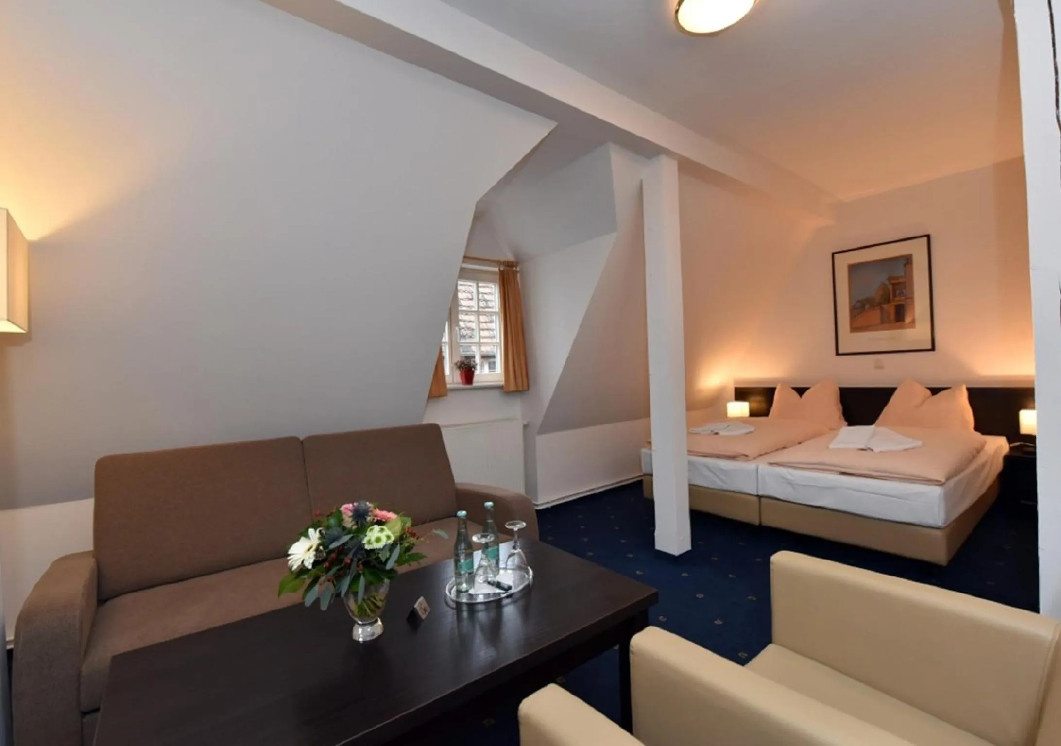 Photo of the whole room, Bed in Weinhaus Wöhler