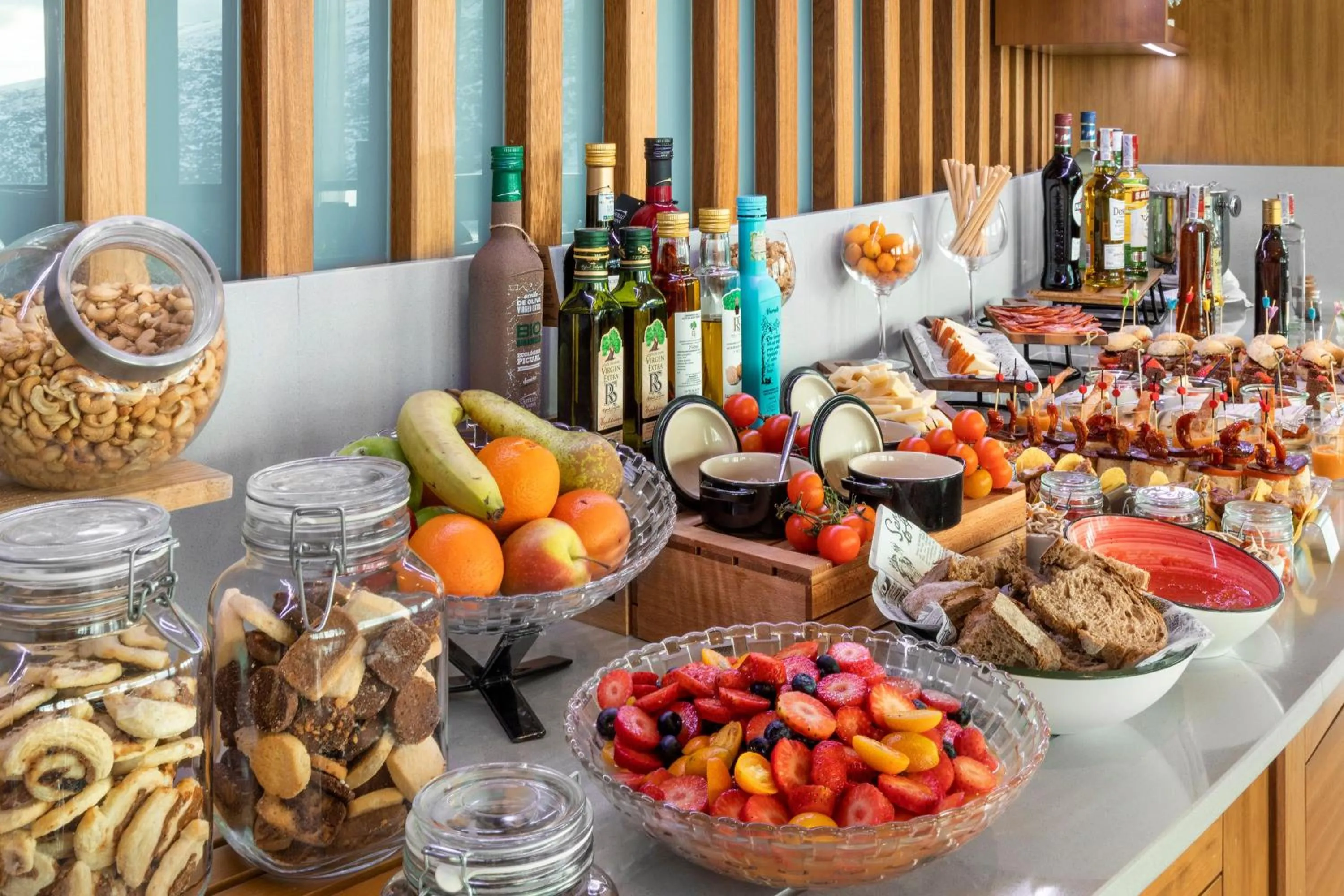 Restaurant/places to eat in Meliá Sol y Nieve