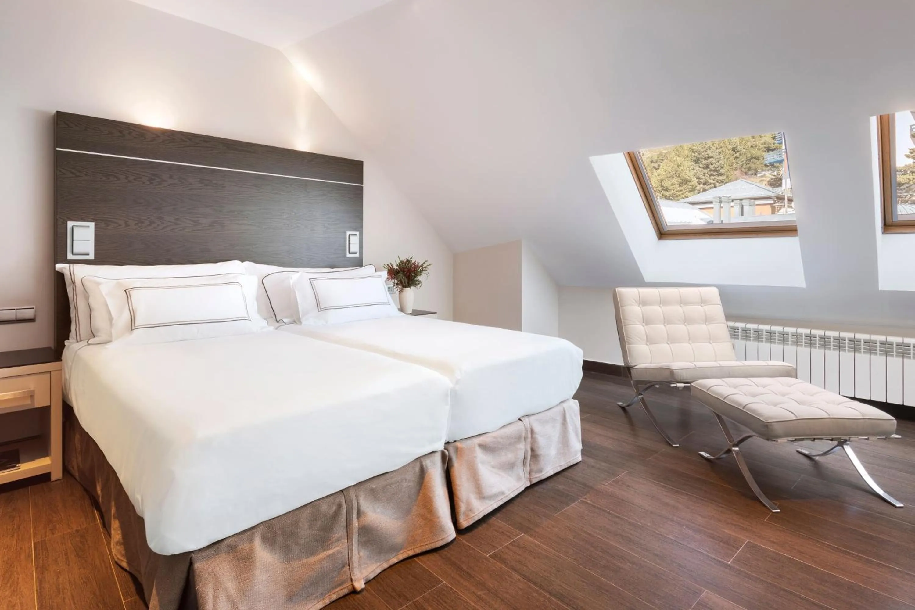 Property building, Bed in Meliá Sol y Nieve