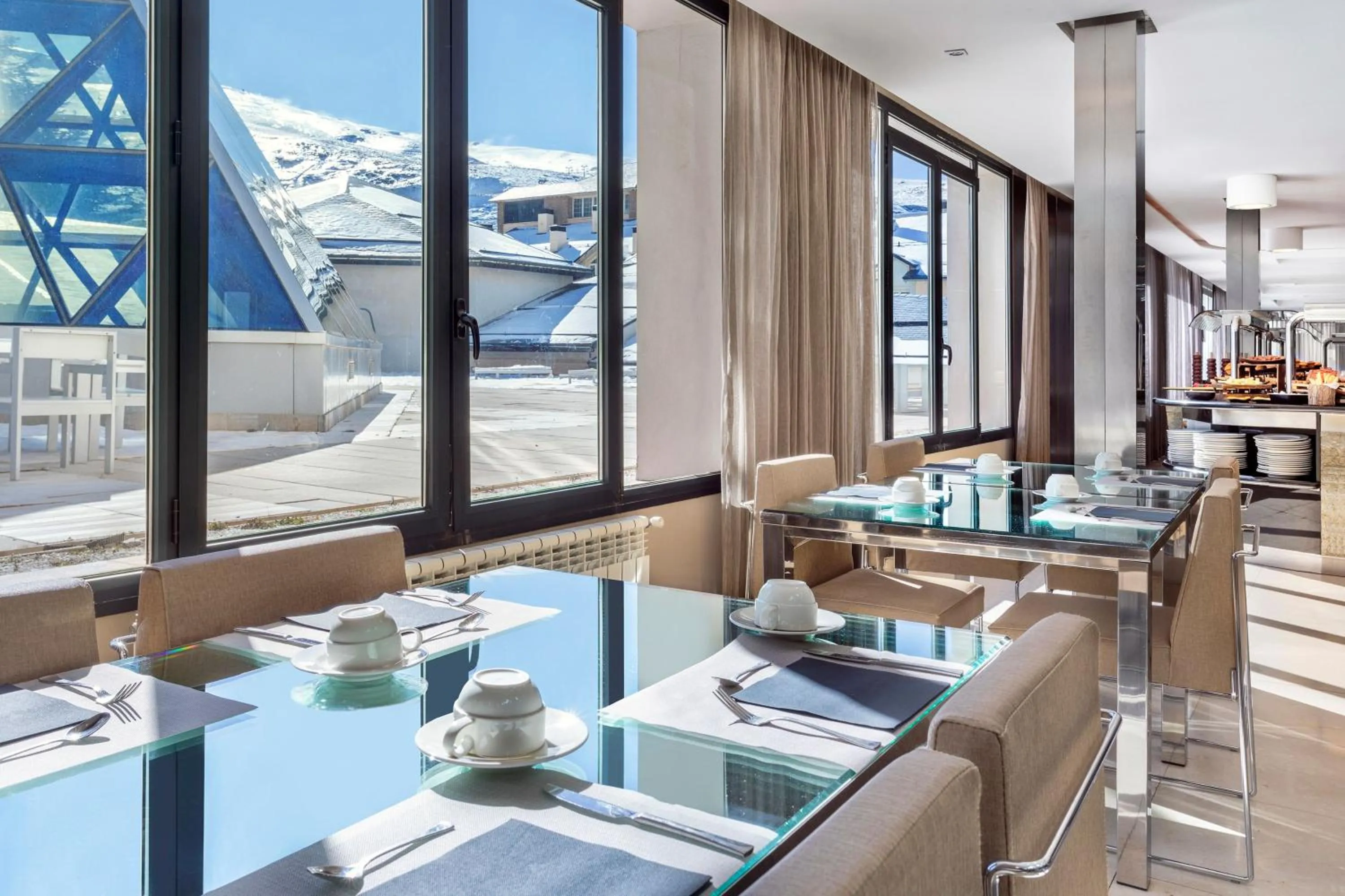 Property building in Meliá Sol y Nieve