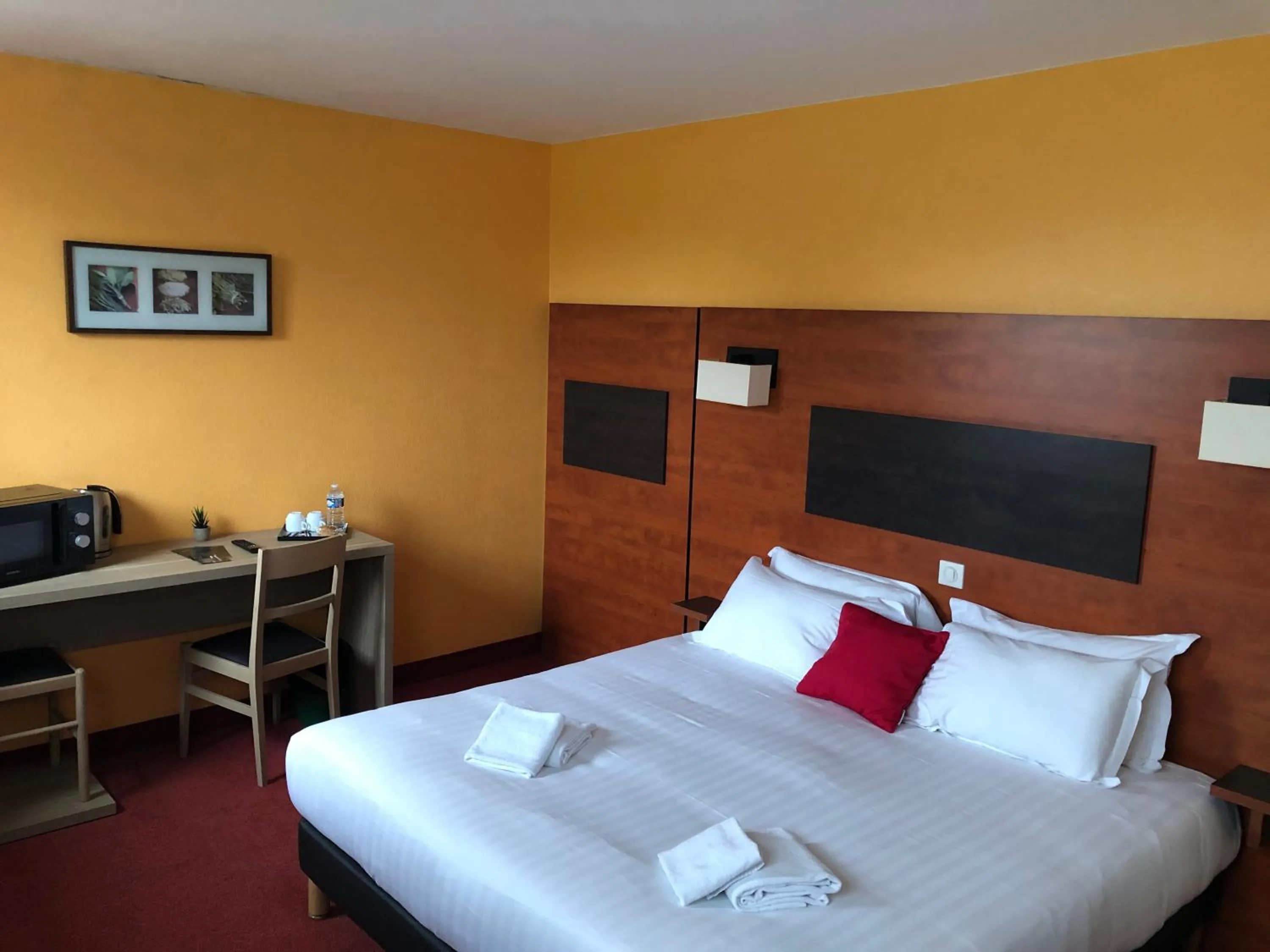 Bed in Hôtel Particulier LE MAS DES MARAIS