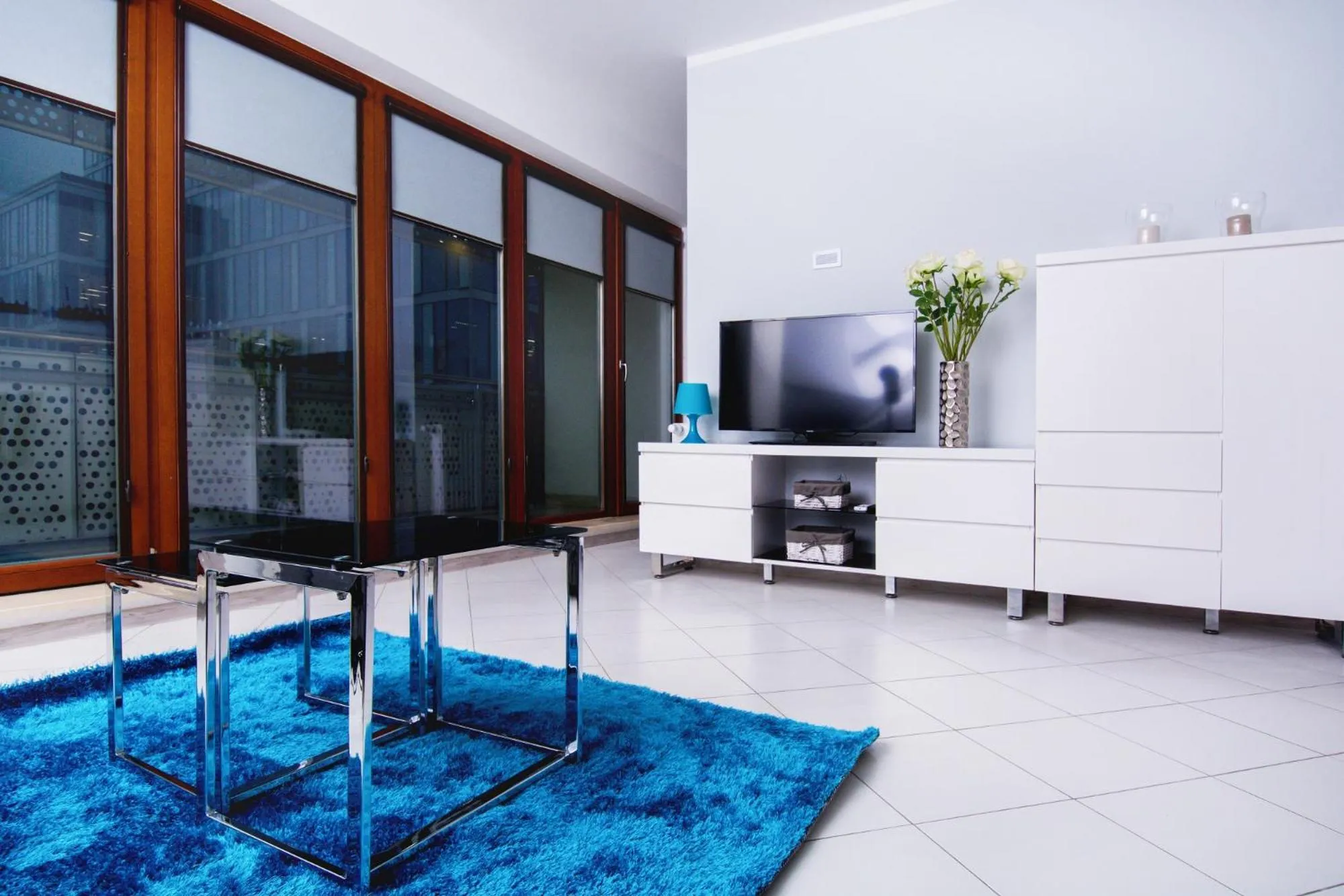 TV and multimedia in erApartments Oxygen Residence