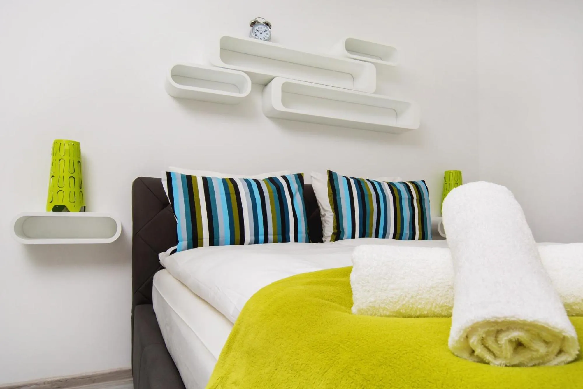 Bed in erApartments Oxygen Residence