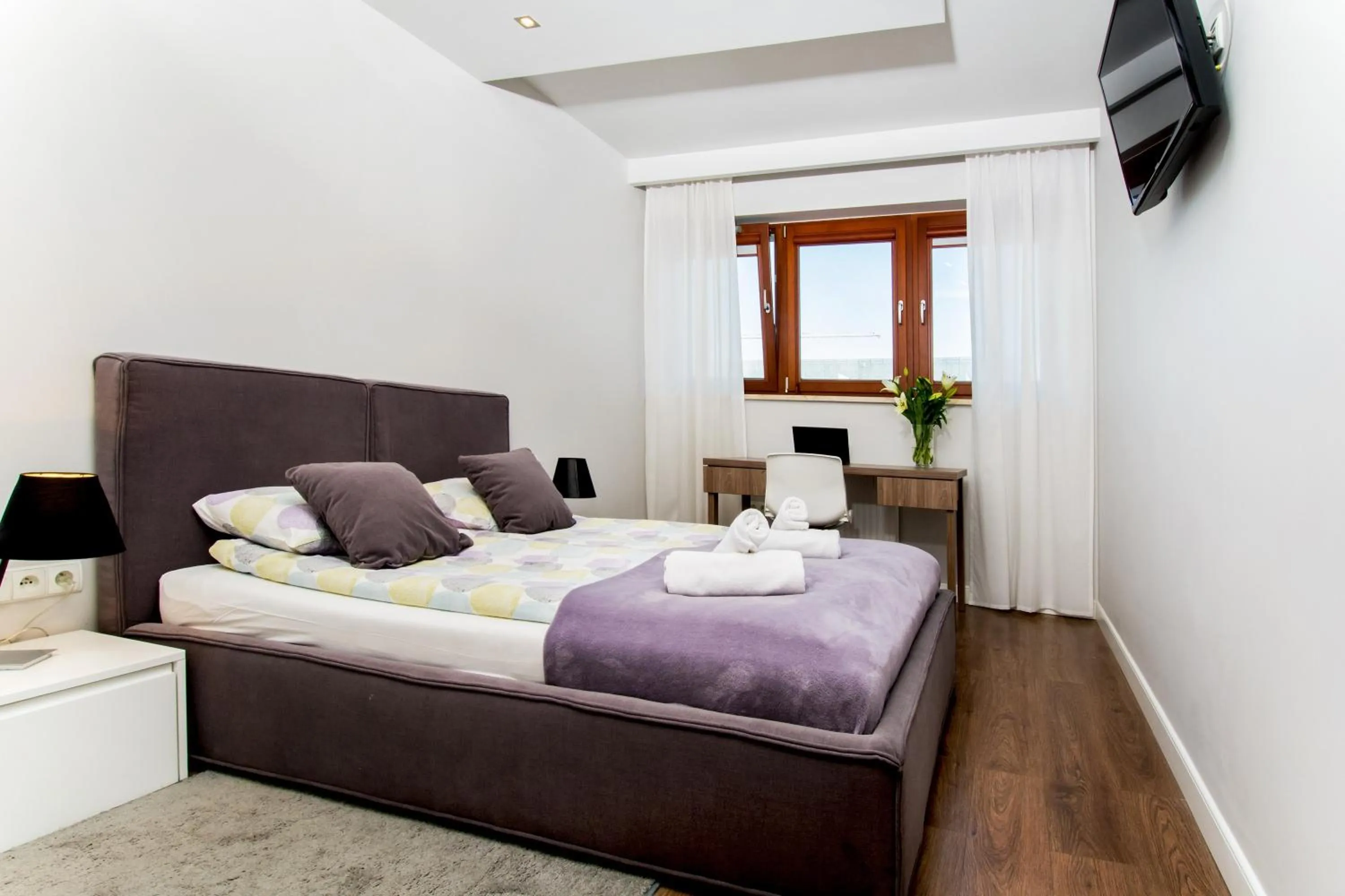 Bed in erApartments Oxygen Residence