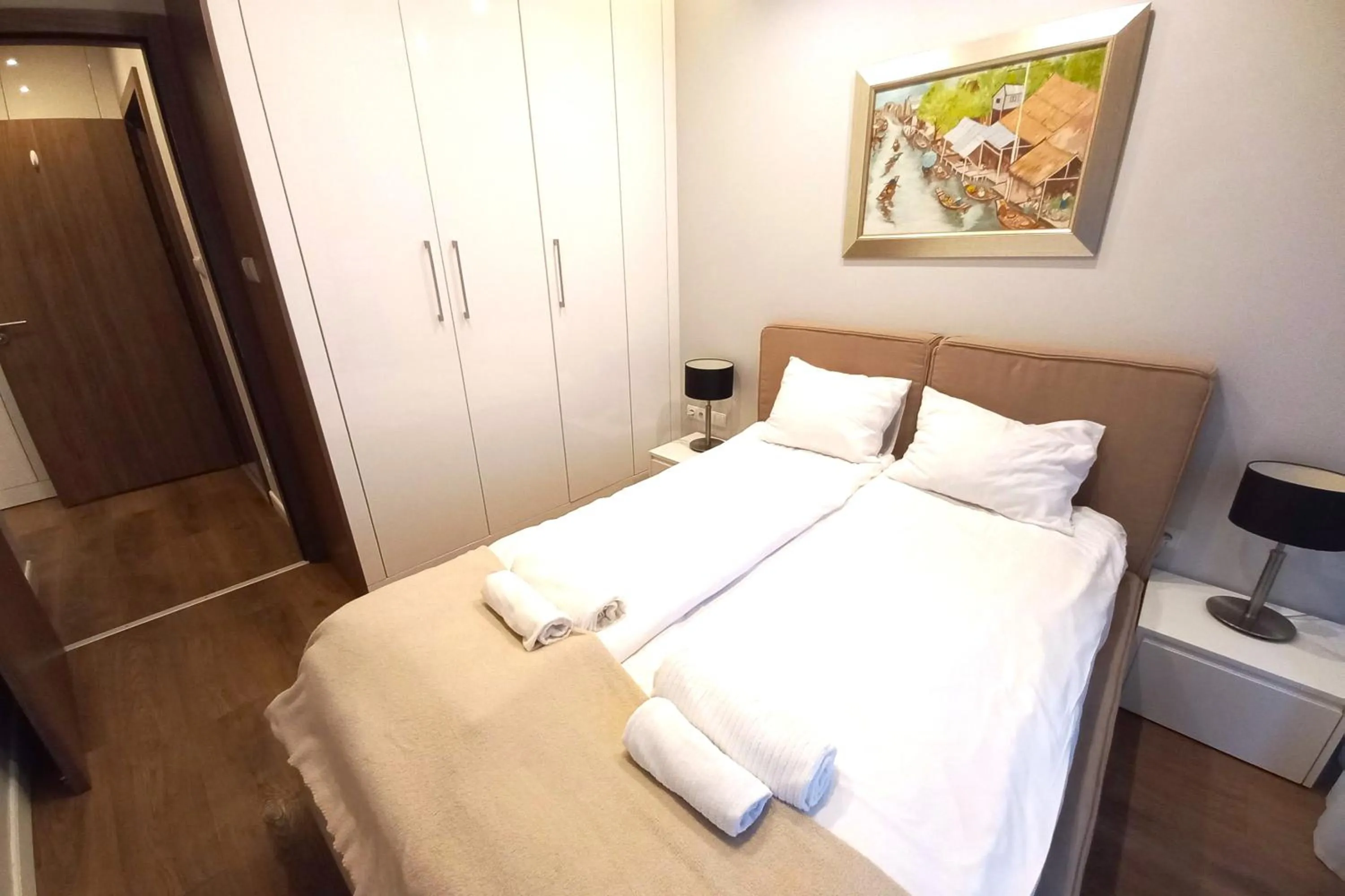 Bed in erApartments Oxygen Residence