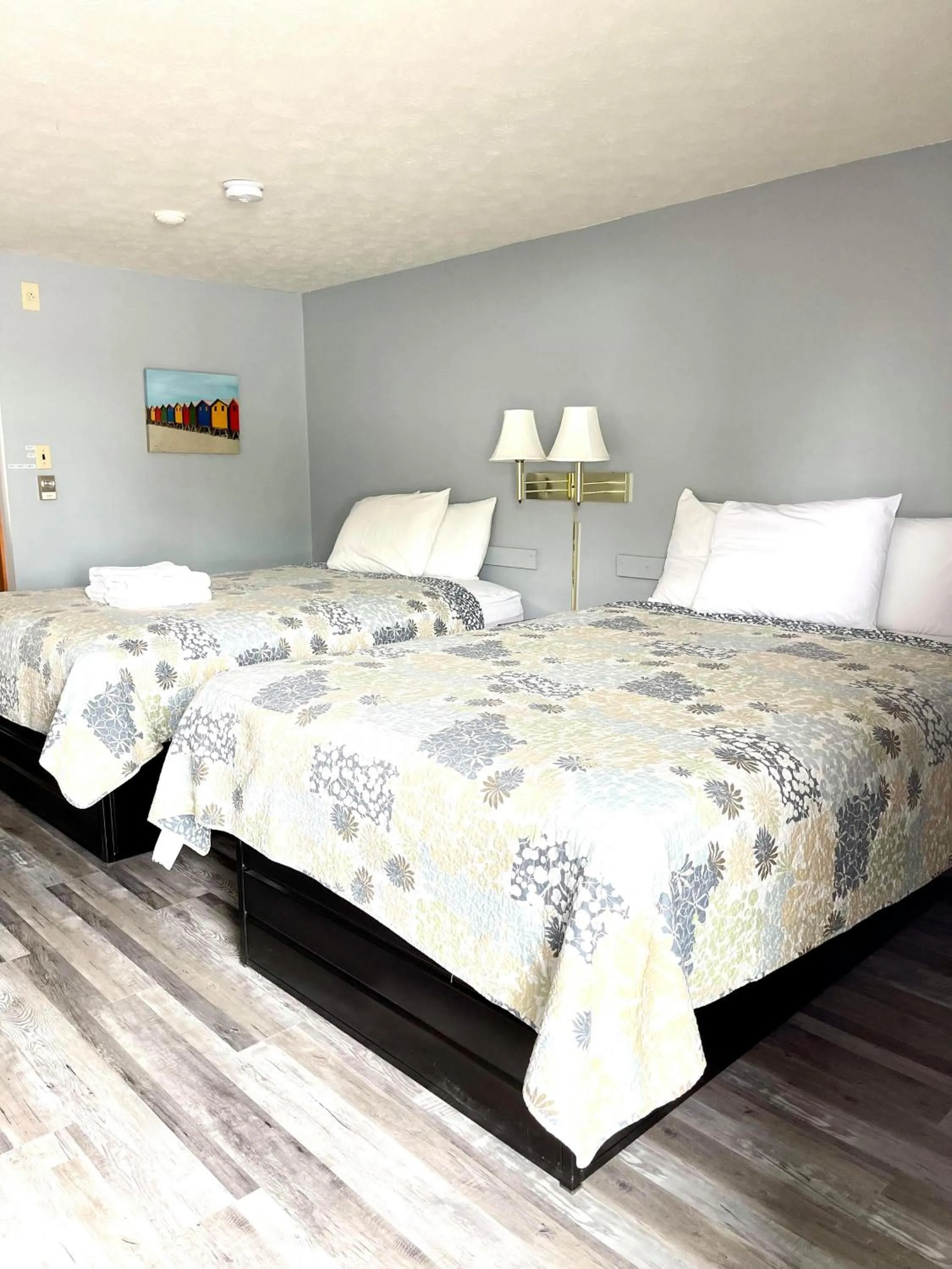 Bed in Seacoast Motel