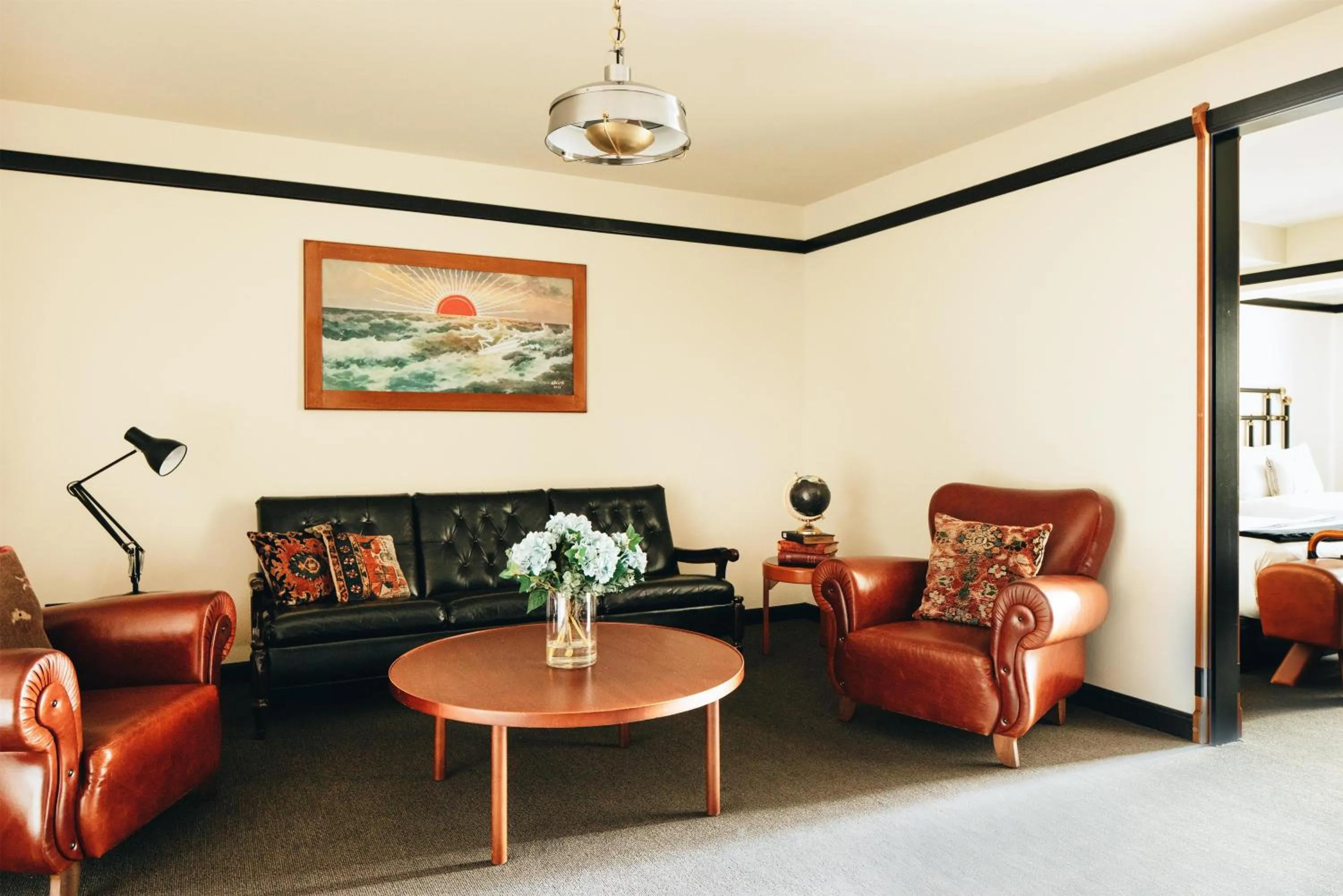 Photo of the whole room in Chicago Athletic Association, part of Hyatt