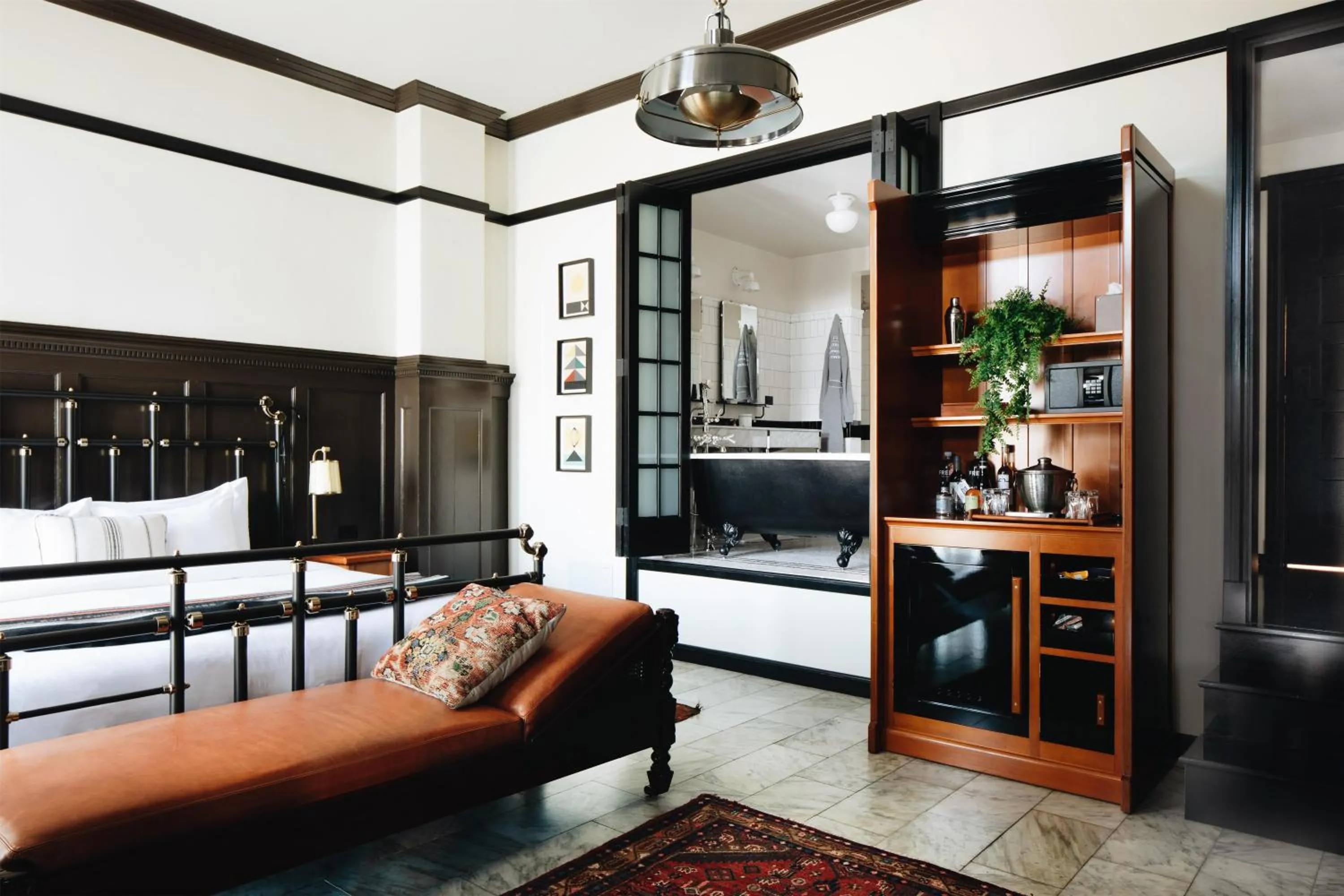 Bedroom in Chicago Athletic Association, part of Hyatt