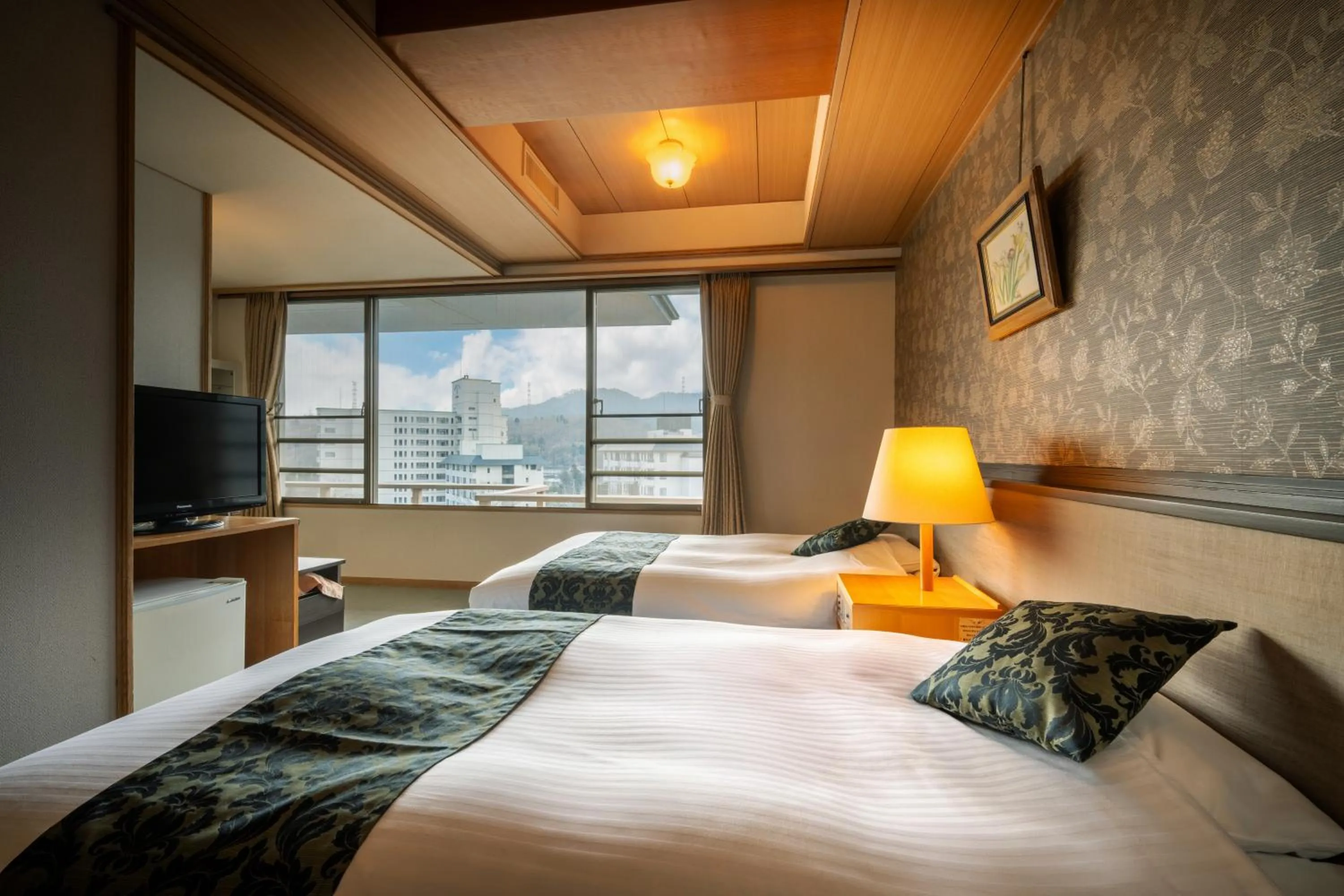 Photo of the whole room, Bed in Sakan