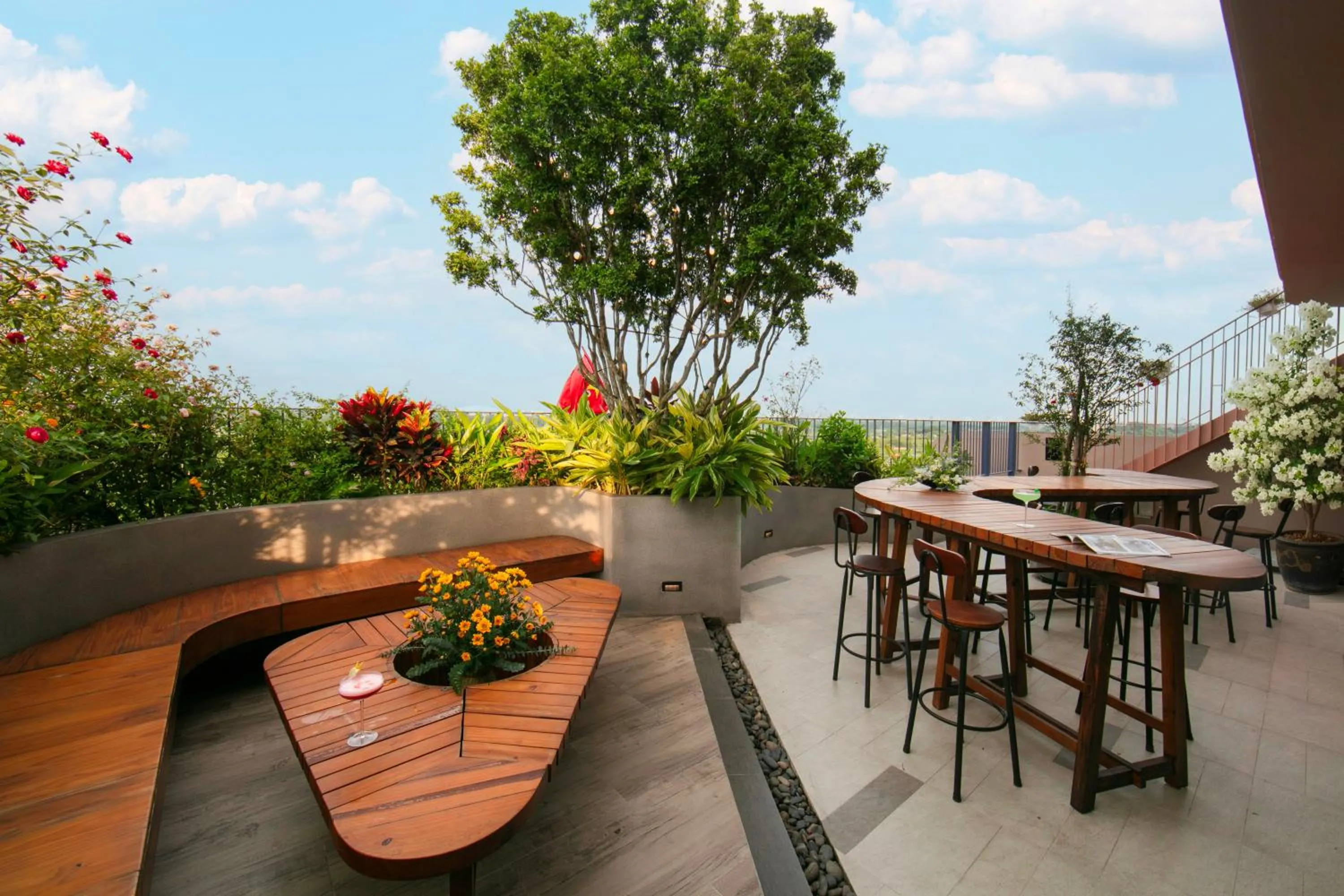 Spring in Hanoi Riverview Boutique Hotel & Apartment