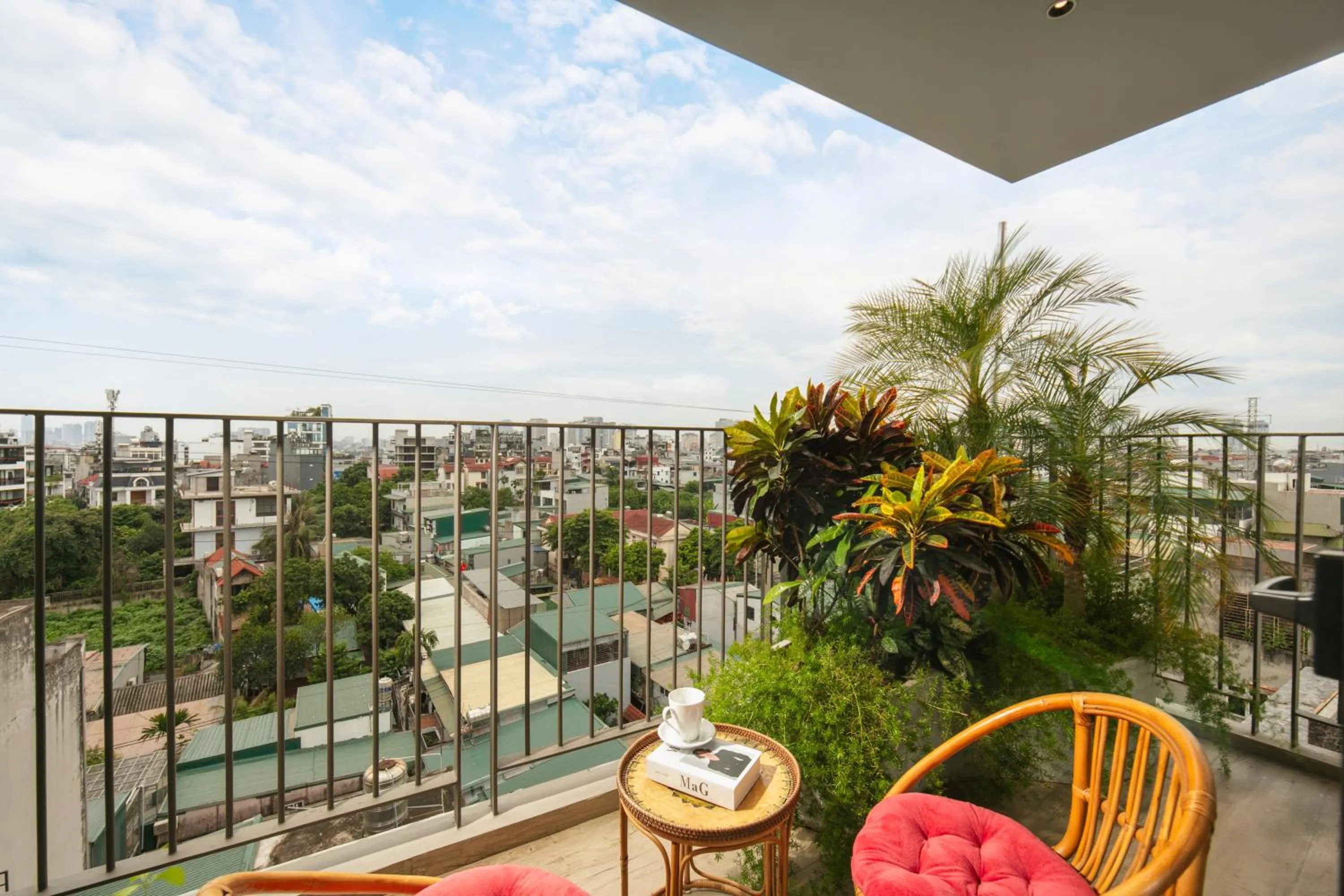 Day in Hanoi Riverview Boutique Hotel & Apartment