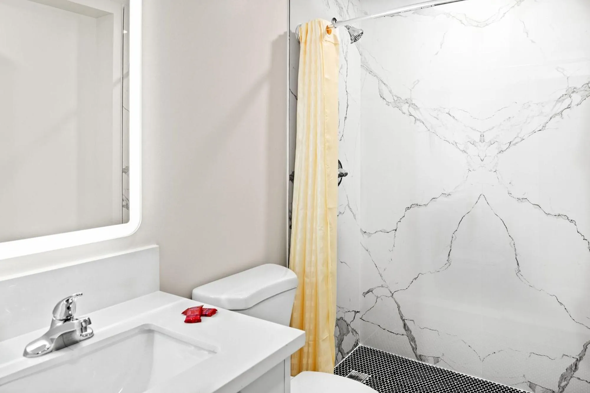 La Mirage Inn - Long Beach