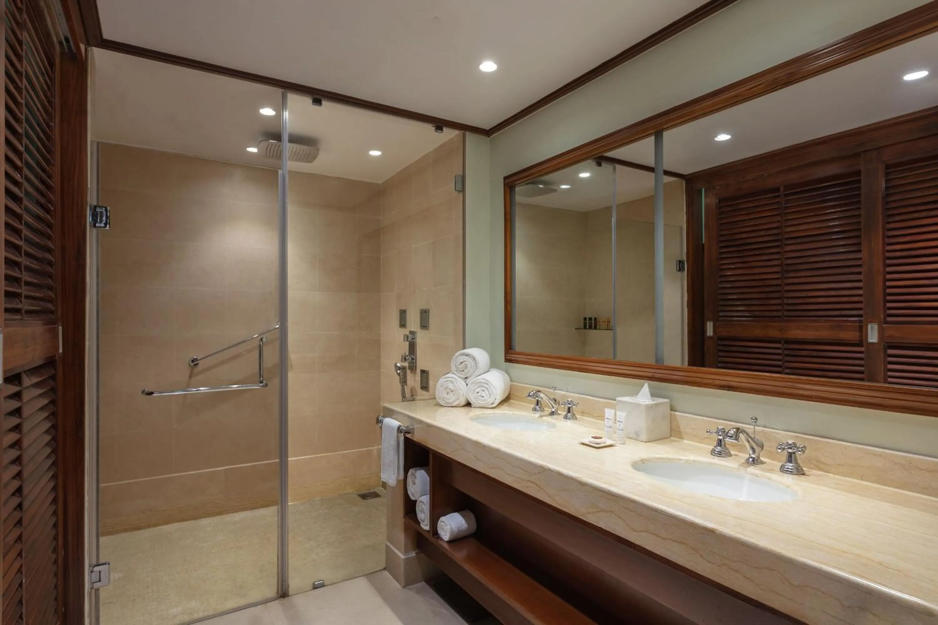 Bathroom in ITC Grand Goa, a Luxury Collection Resort & Spa, Goa